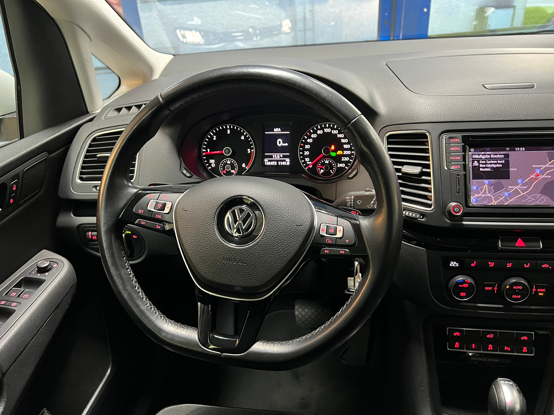 VW Sharan 2.0 TDI BMT Highline 4Motion DSG / AHK 2400KG-image-13