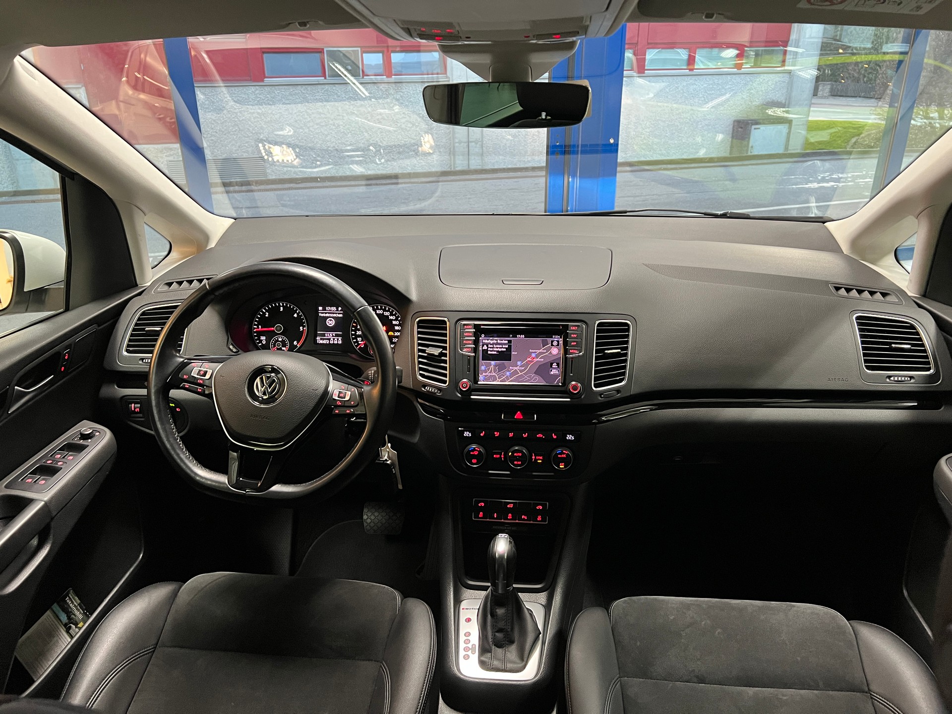 VW Sharan 2.0 TDI BMT Highline 4Motion DSG / AHK 2400KG-image-10