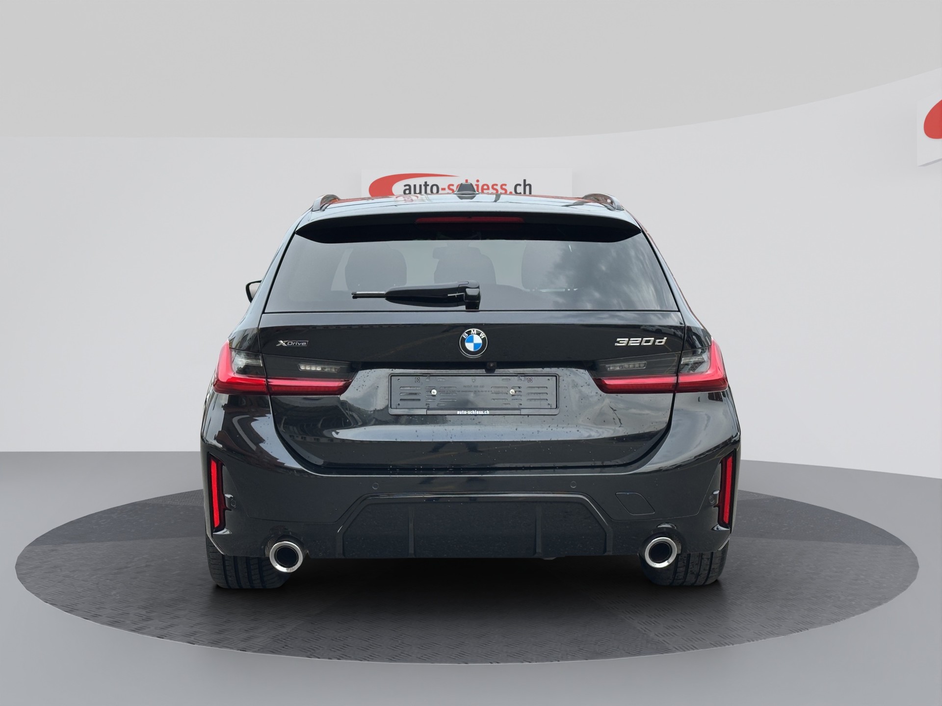BMW 320d xDrive 48V Touring M Sport Steptronic-image-3