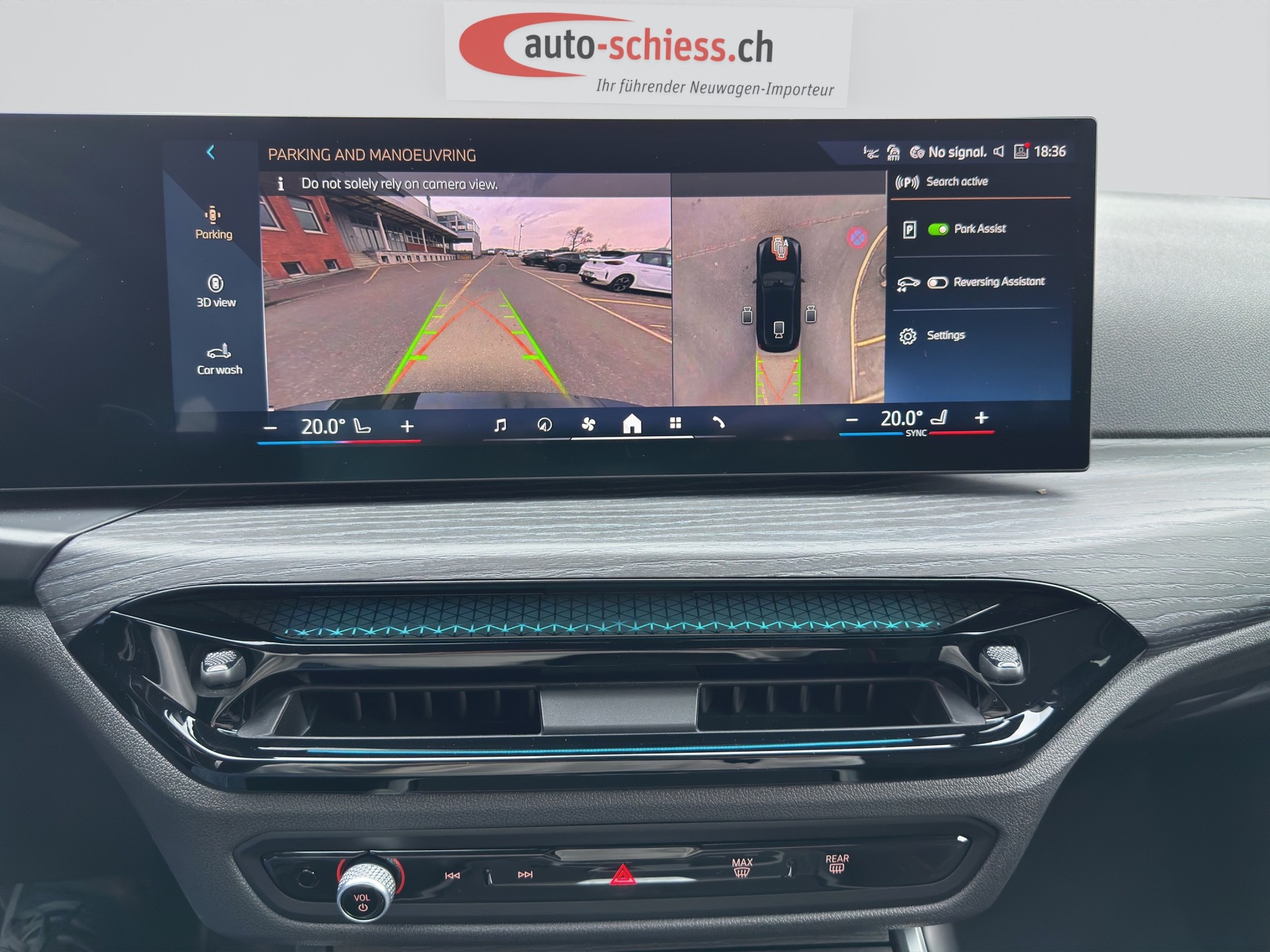 BMW 320d xDrive 48V Touring M Sport Steptronic-image-13