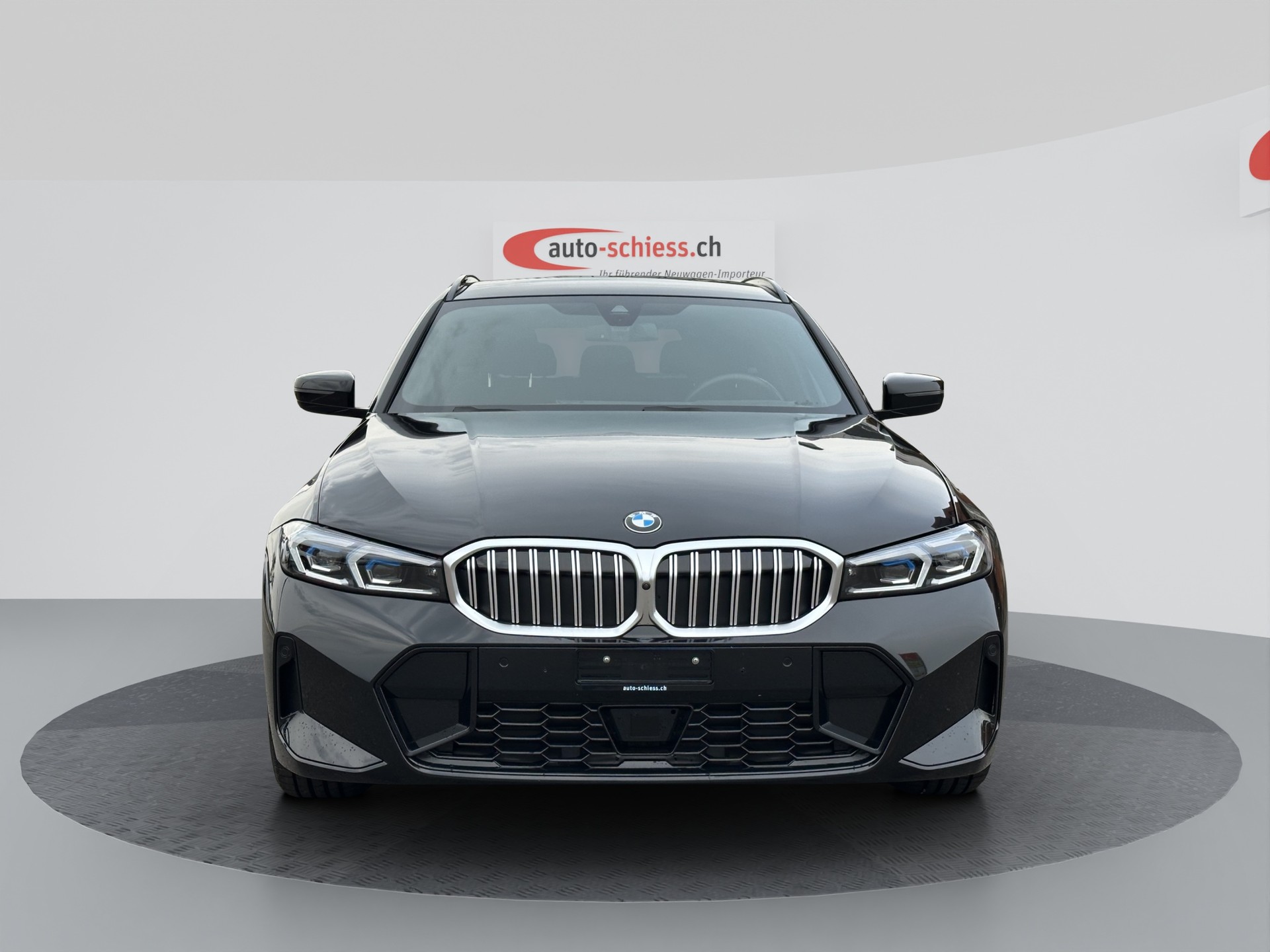 BMW 320d xDrive 48V Touring M Sport Steptronic-image-1