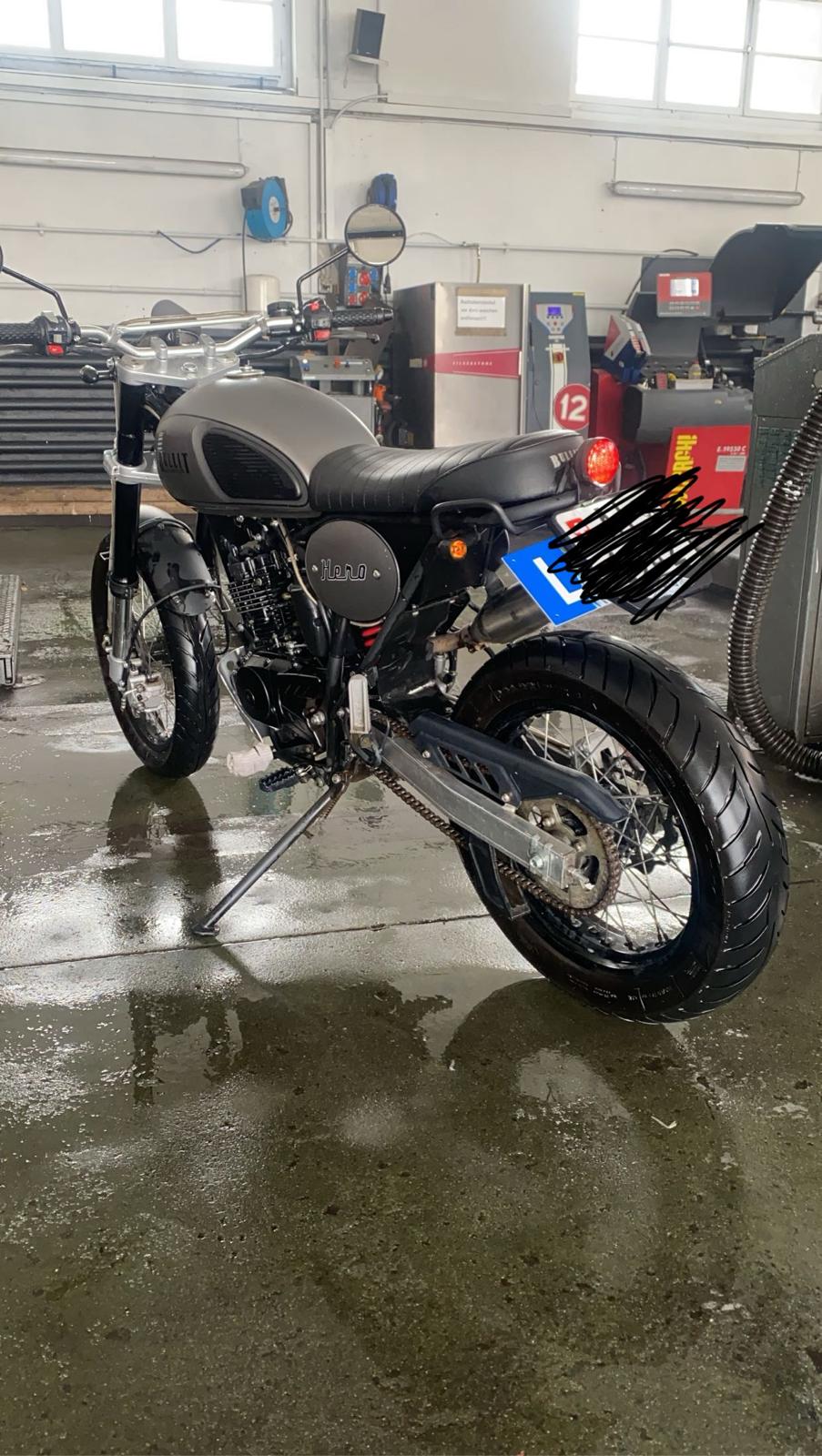 BULLIT Hero 125