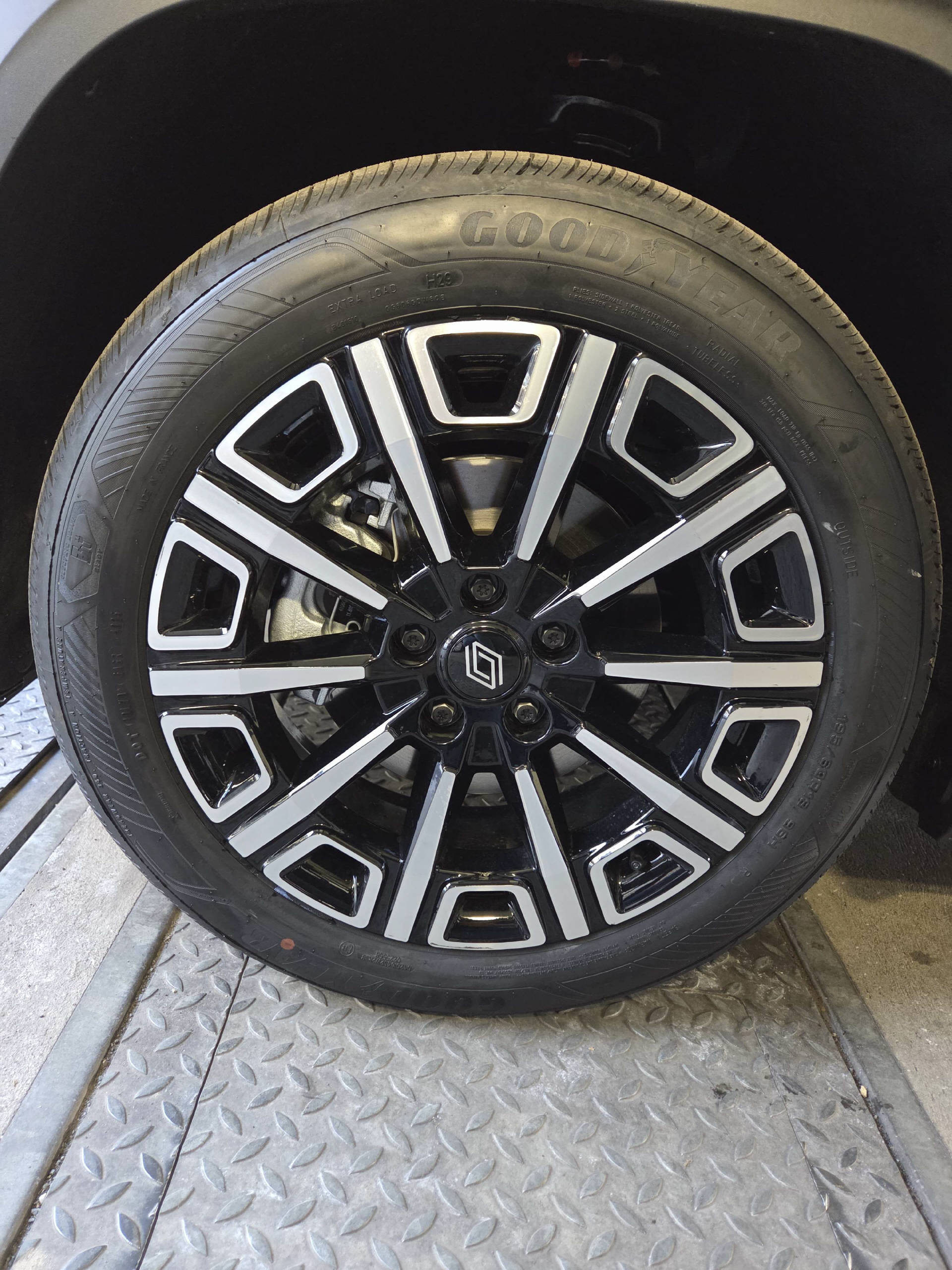 RENAULT R4 E-Tech Comfort Range iconic-image-15