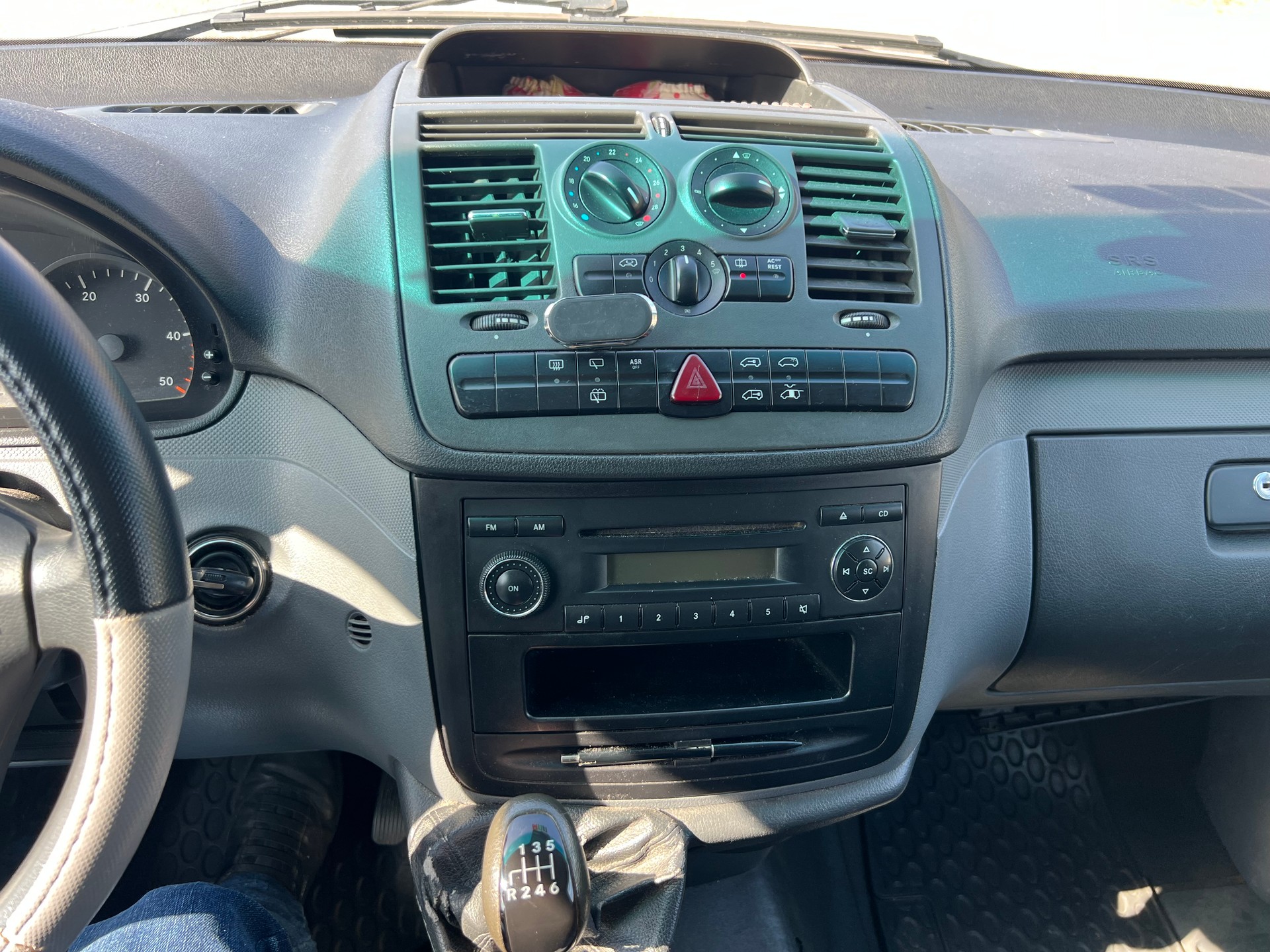 MERCEDES-BENZ Vito 111 CDI 9 places-image-12