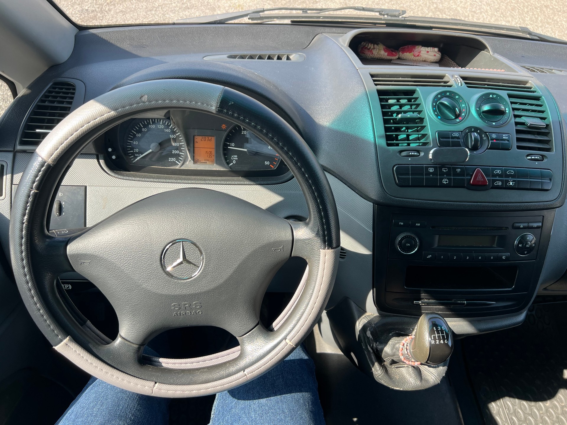 MERCEDES-BENZ Vito 111 CDI 9 places-image-13