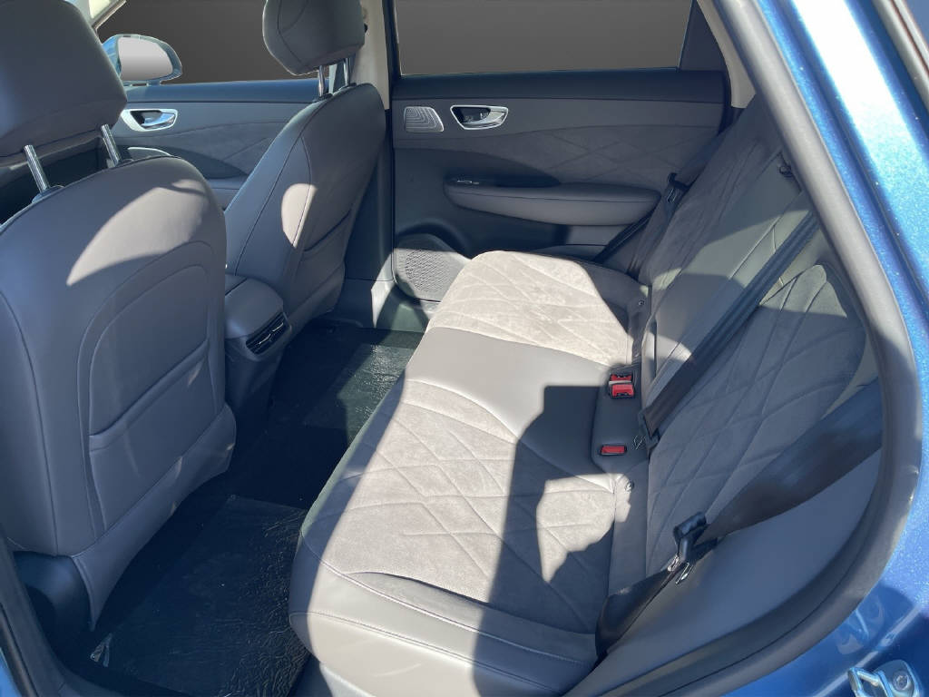 MG S6 EV 77 kWh Luxury 4WD-image-8