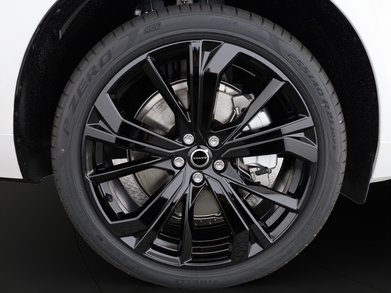 VOLVO XC60 2.0 T6 TE Black Edition eAWD .-image-4
