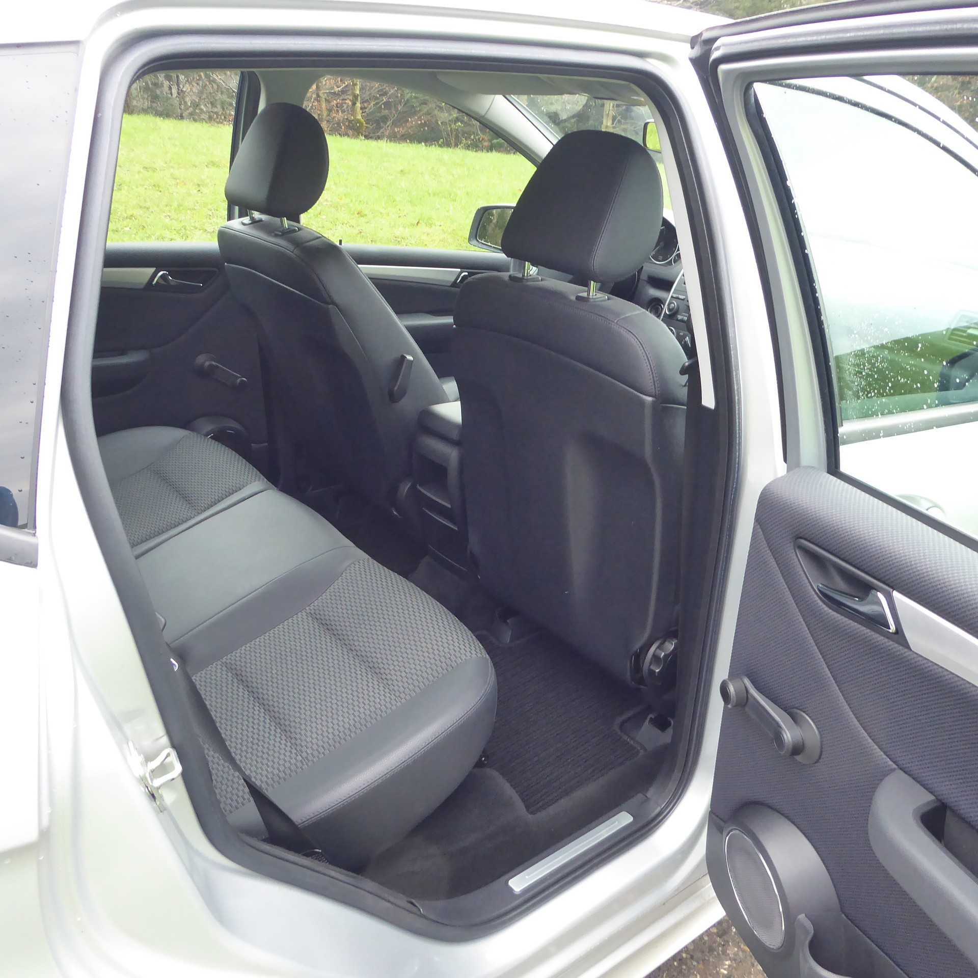 MERCEDES-BENZ A 170 Avantgarde-image-7