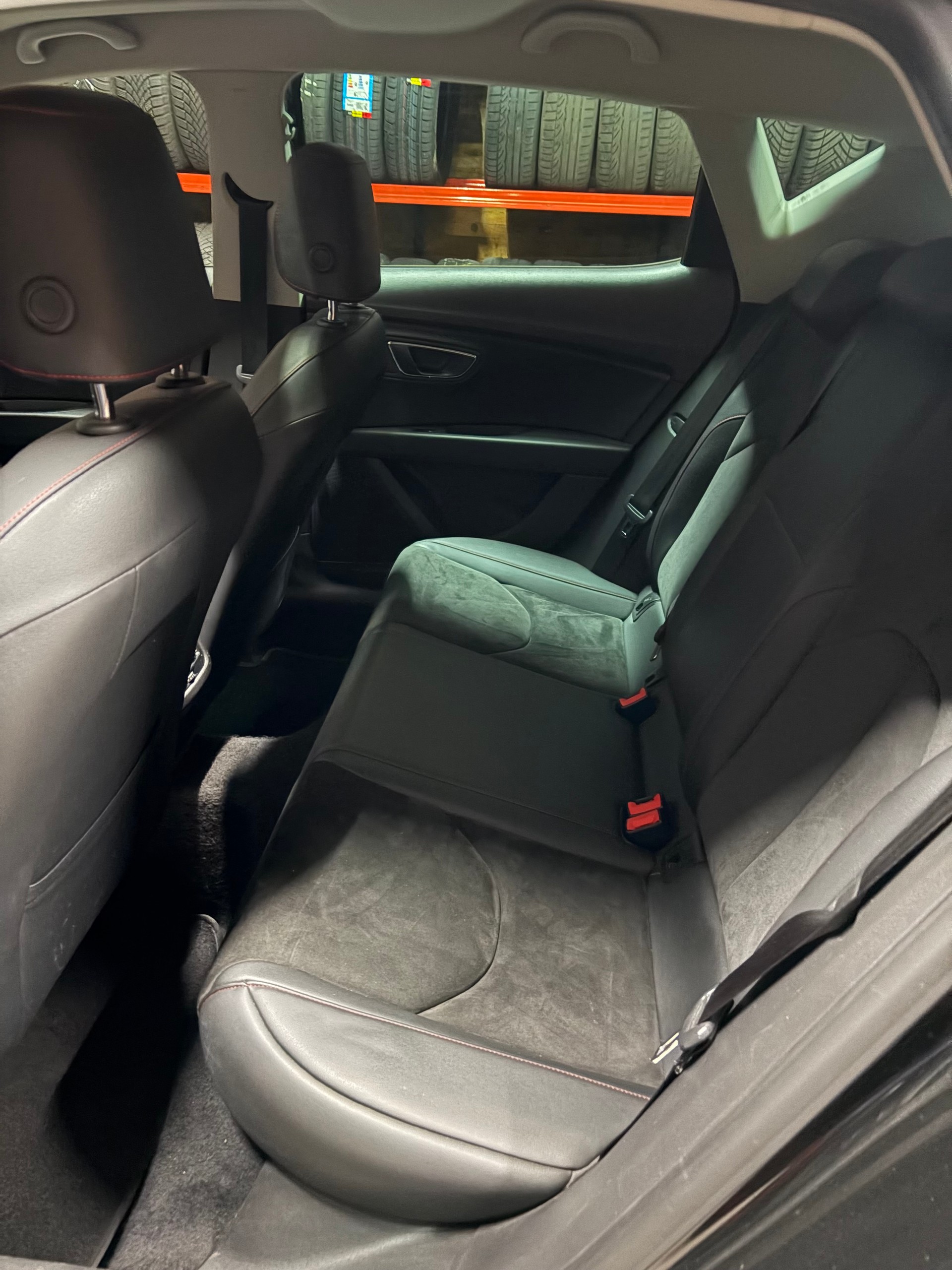 SEAT Leon 2.0 TDI FR Viva DSG-image-10