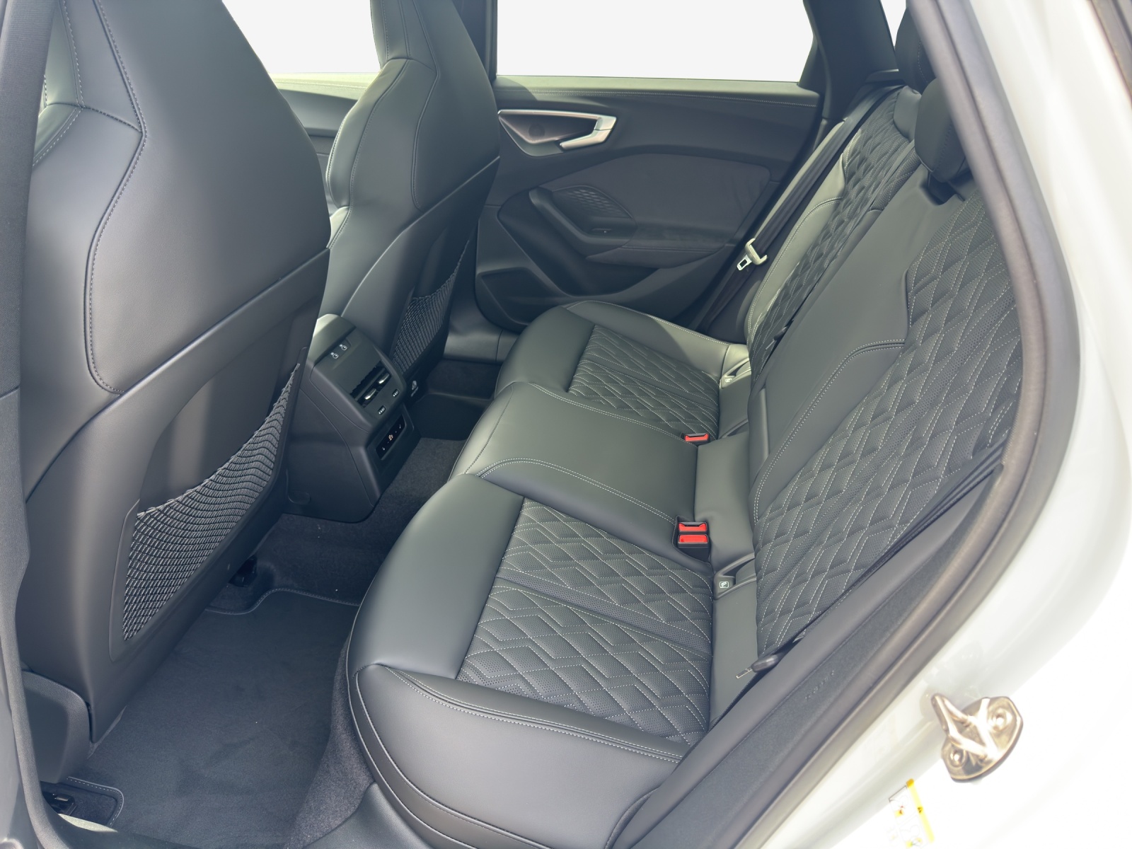 AUDI S5 Avant TFSI quattro S tronic-image-11