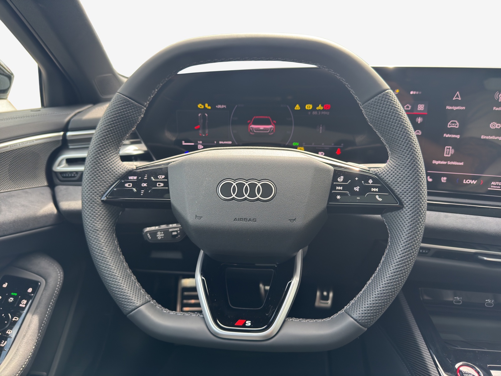 AUDI S5 Avant TFSI quattro S tronic-image-9