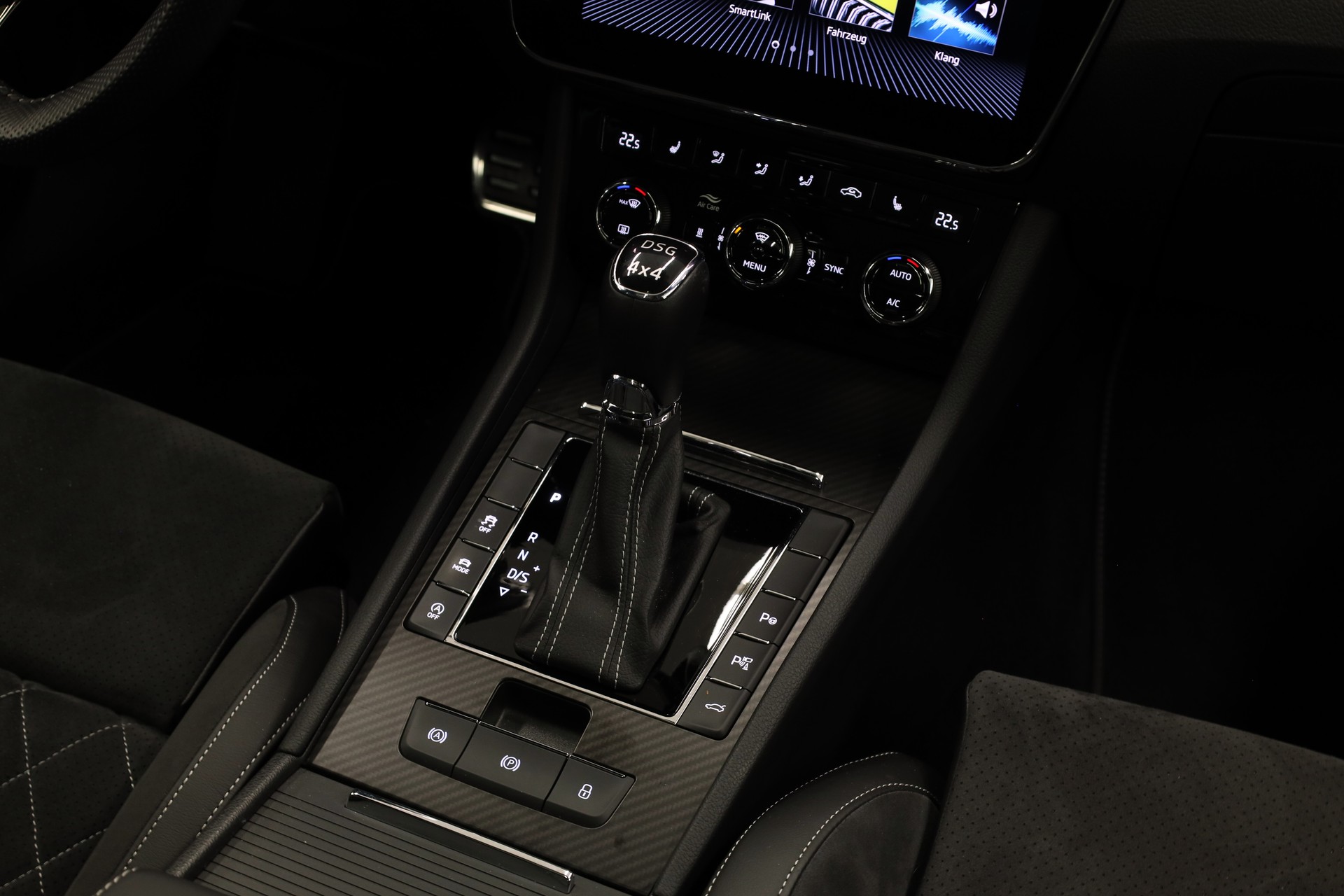 SKODA Superb Combi 2.0 TSI 280 SportLine 4x4 DSG-image-20
