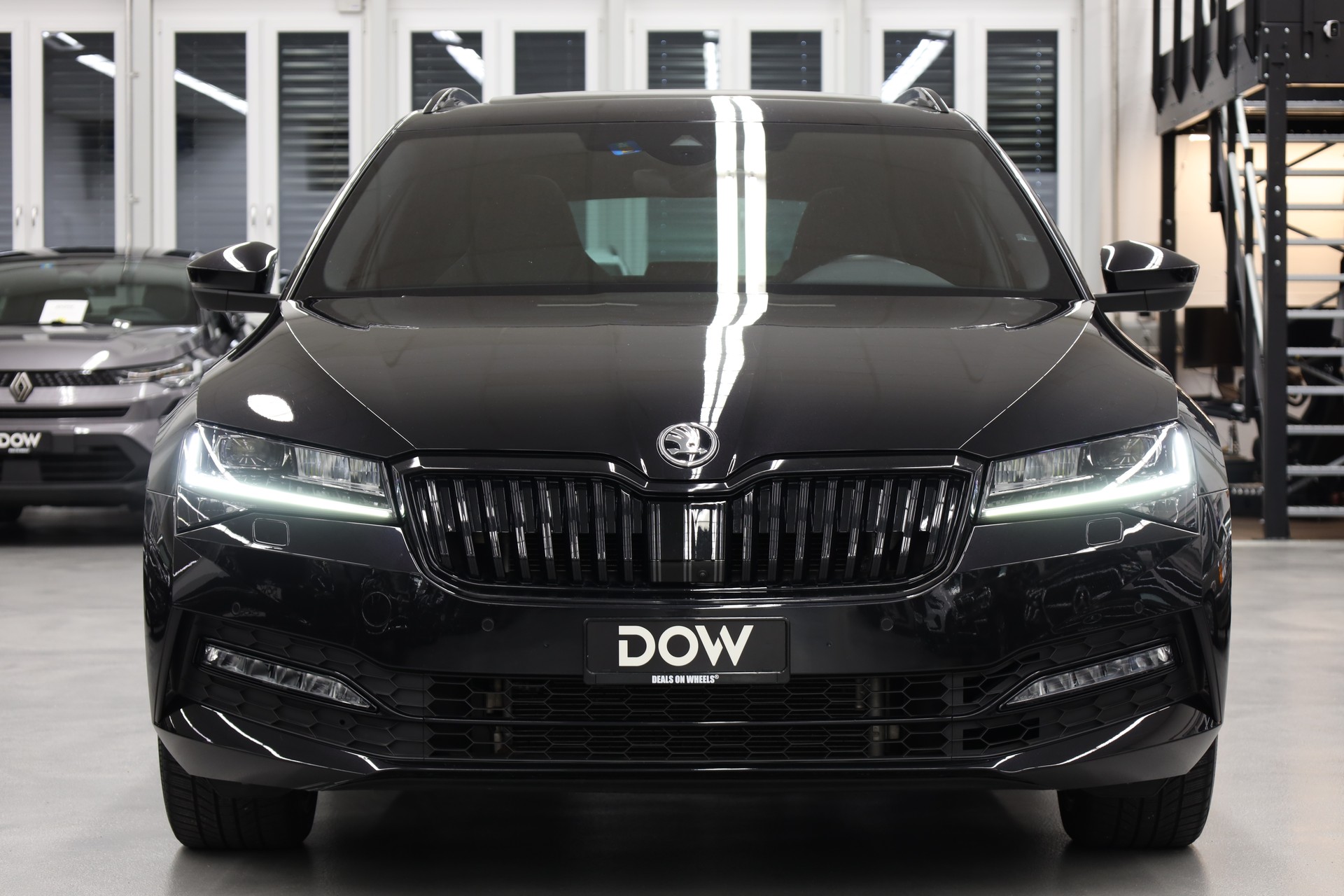 SKODA Superb Combi 2.0 TSI 280 SportLine 4x4 DSG-image-4