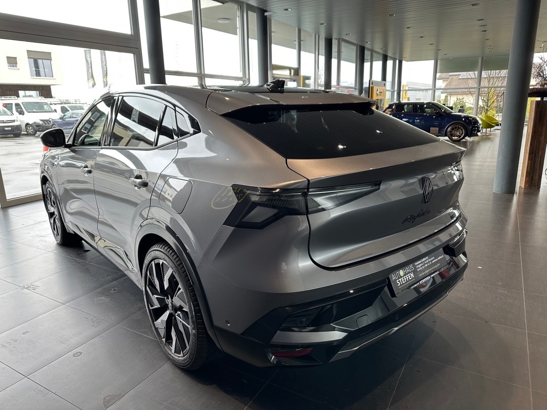 RENAULT Rafale 1.2 E-Tech Plug-in Hybrid 300 4x4 Esprit Alpine-image-4