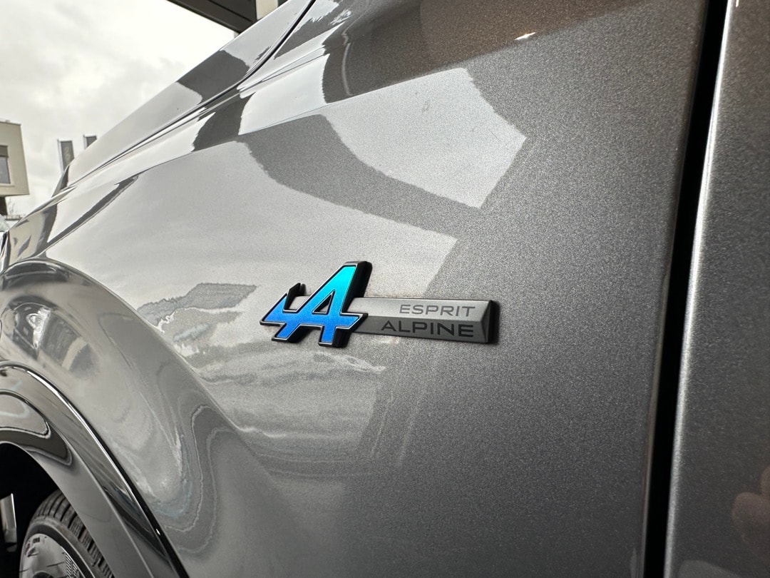 RENAULT Rafale 1.2 E-Tech Plug-in Hybrid 300 4x4 Esprit Alpine-image-3