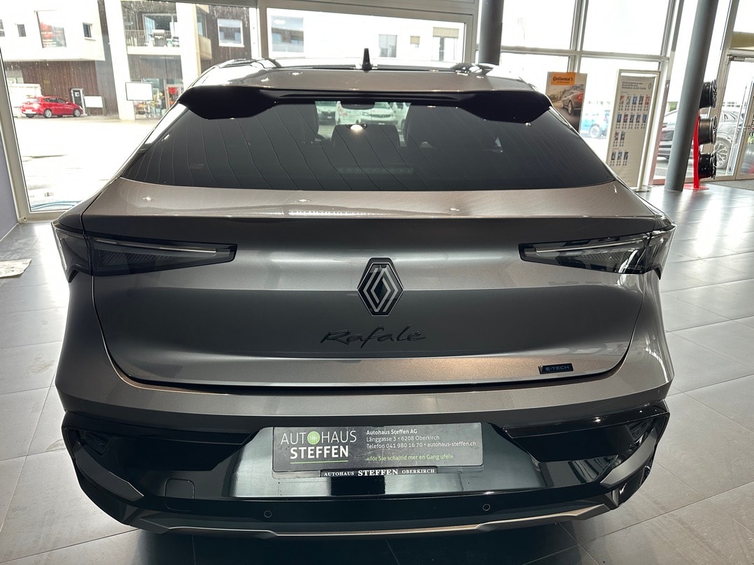 RENAULT Rafale 1.2 E-Tech Plug-in Hybrid 300 4x4 Esprit Alpine-image-6