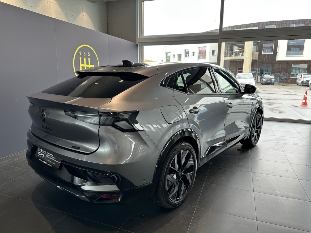 RENAULT Rafale 1.2 E-Tech Plug-in Hybrid 300 4x4 Esprit Alpine-image-9