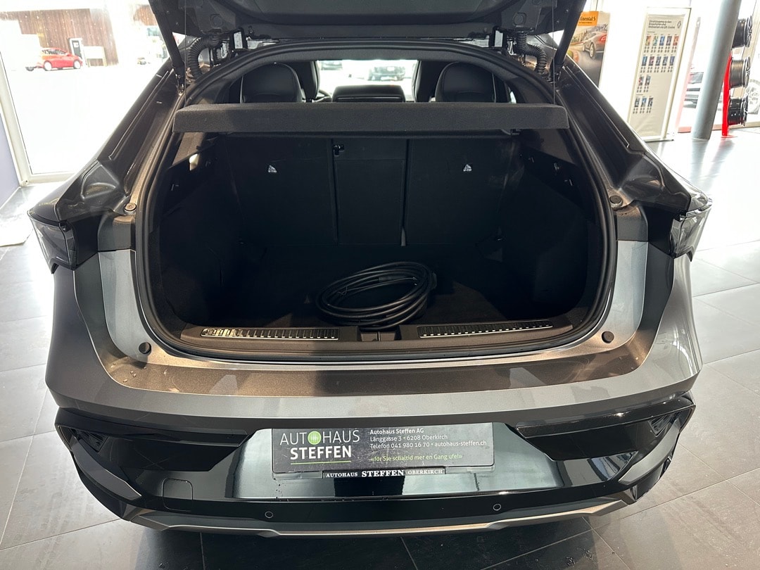 RENAULT Rafale 1.2 E-Tech Plug-in Hybrid 300 4x4 Esprit Alpine-image-7