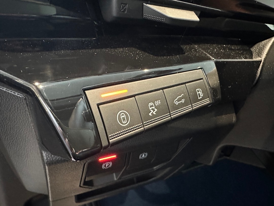 RENAULT Rafale 1.2 E-Tech Plug-in Hybrid 300 4x4 Esprit Alpine-image-14