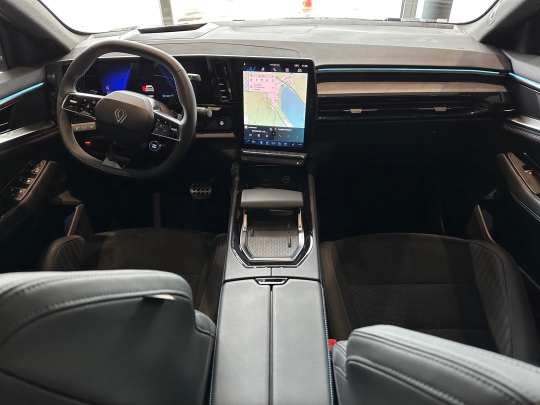 RENAULT Rafale 1.2 E-Tech Plug-in Hybrid 300 4x4 Esprit Alpine-image-10