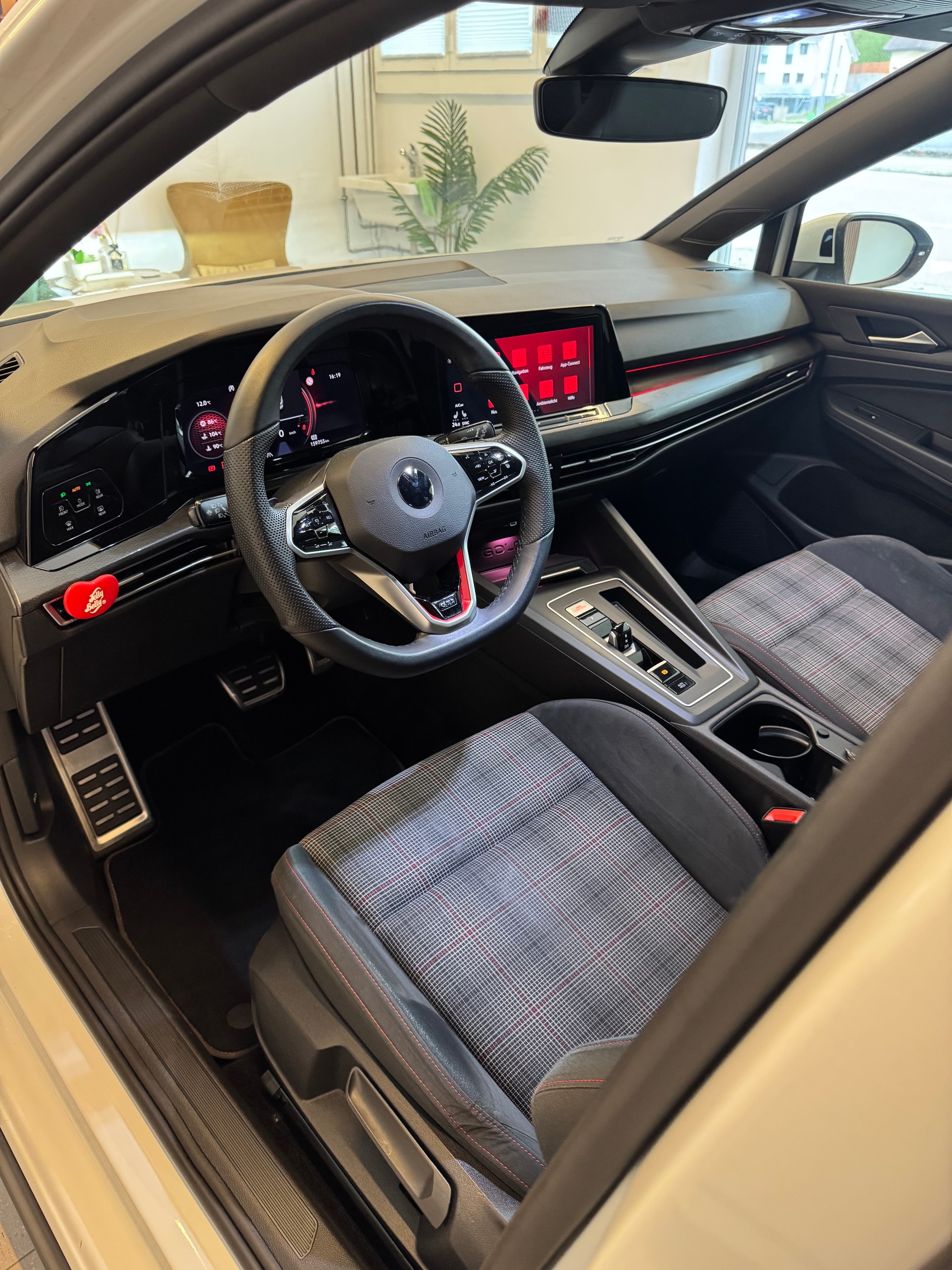 VW Golf 2.0 TSI GTI DSG-image-9