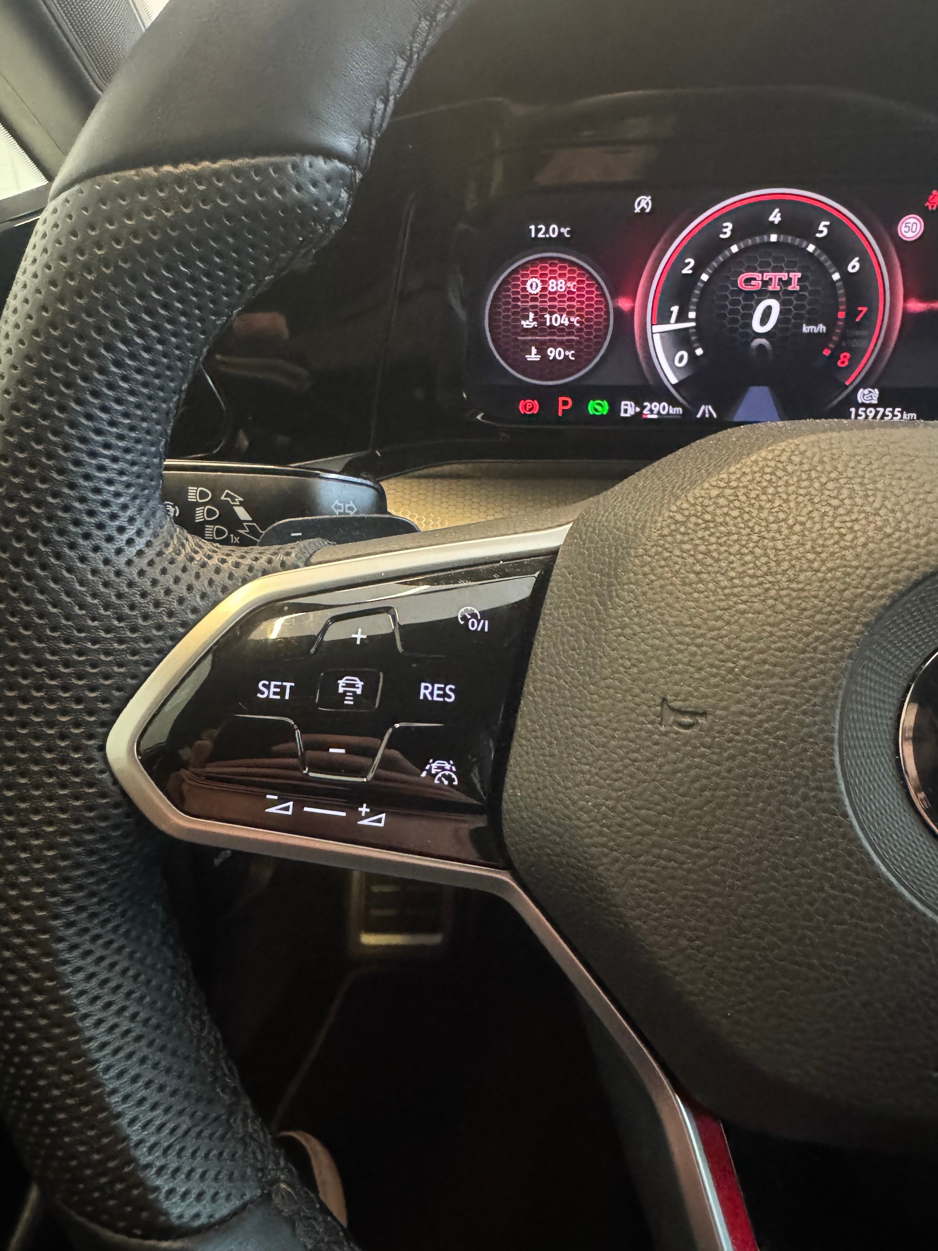 VW Golf 2.0 TSI GTI DSG-image-11