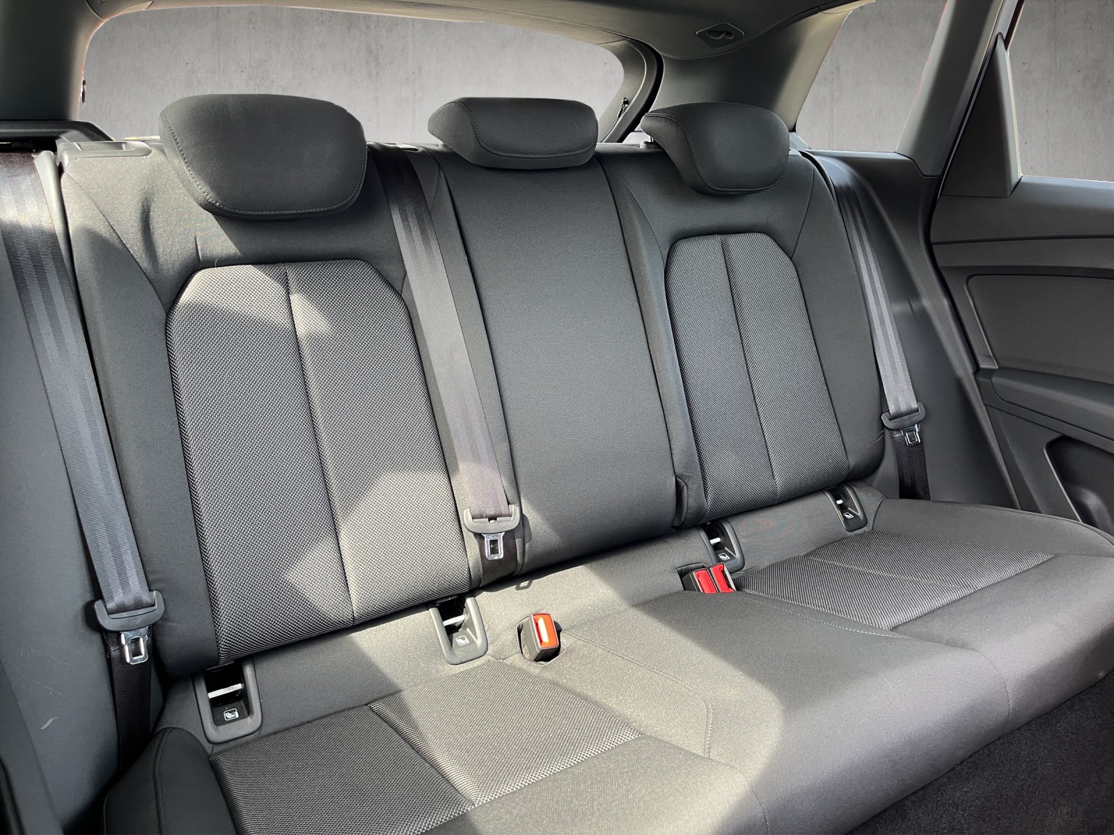 AUDI Q4 e-tron 45 quattro-image-13