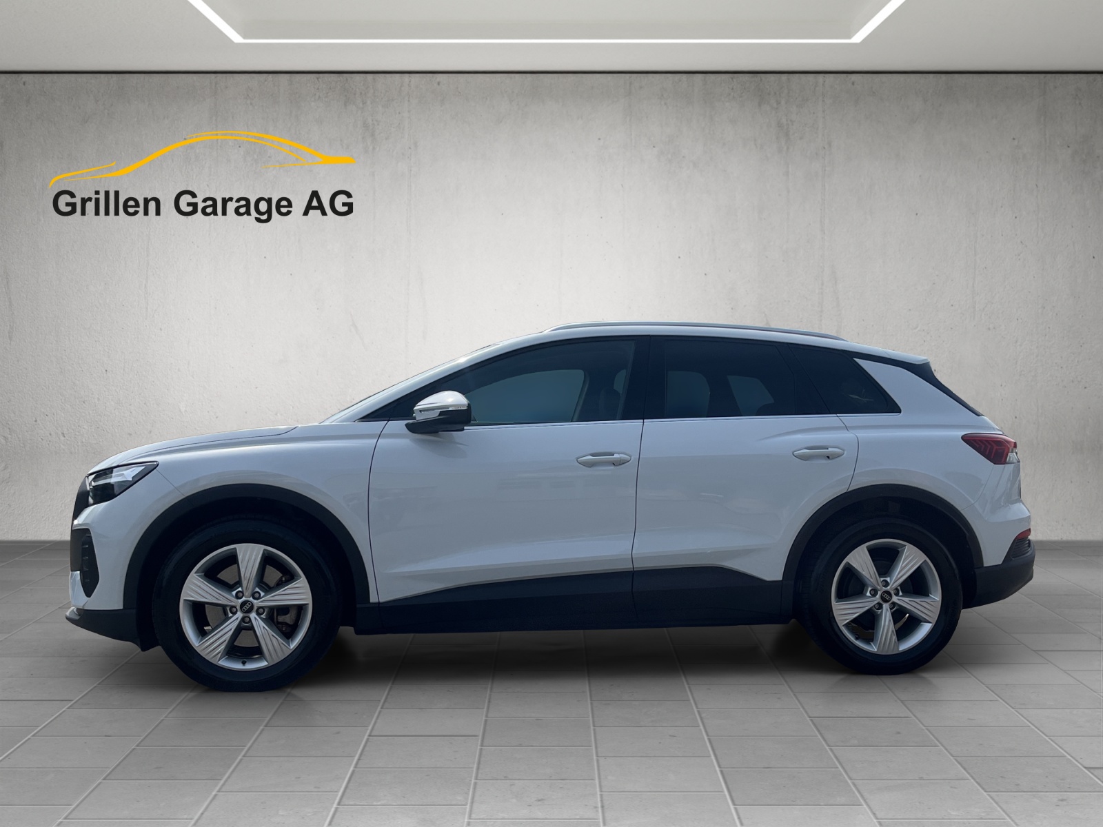 AUDI Q4 e-tron 45 quattro-showroom-element-2