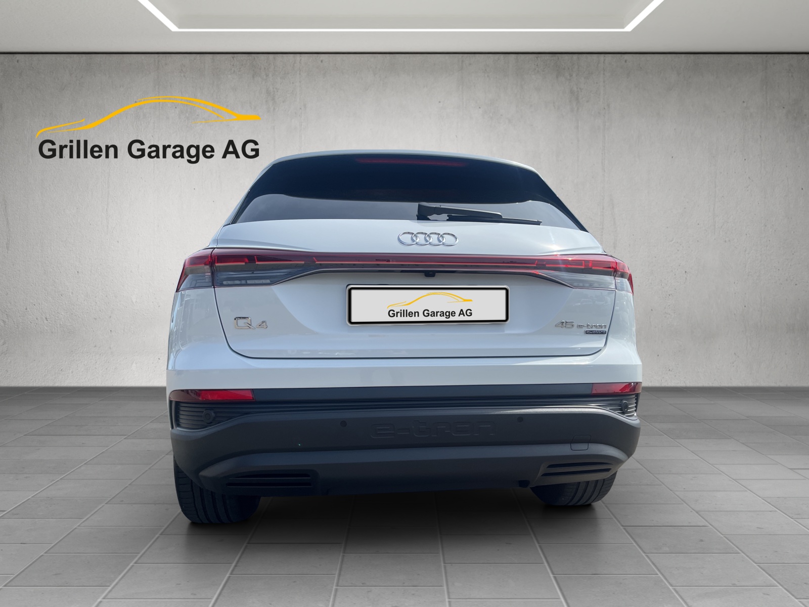AUDI Q4 e-tron 45 quattro-image-4
