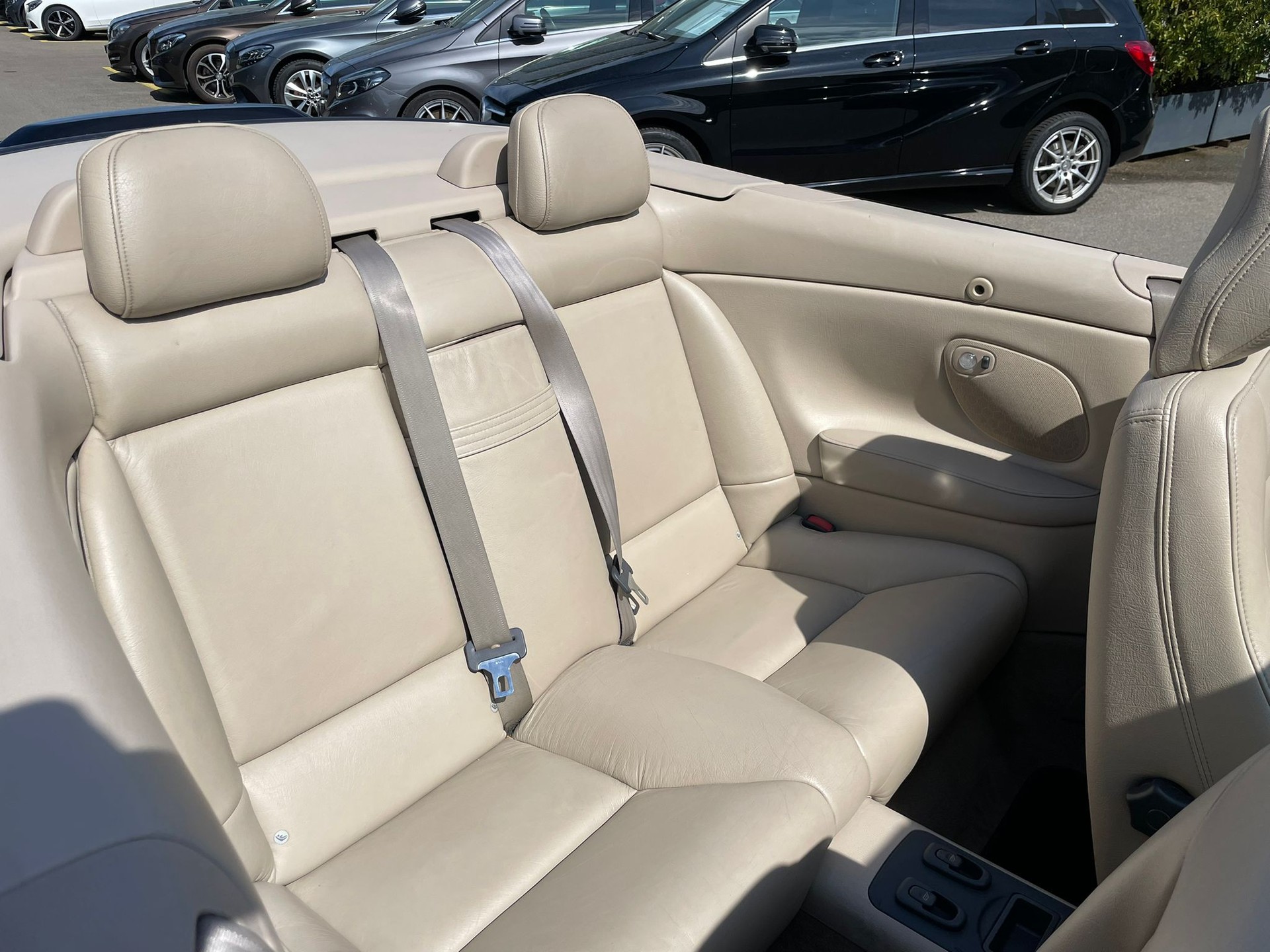 VOLVO C70 Cabriolet 2.4T-image-11