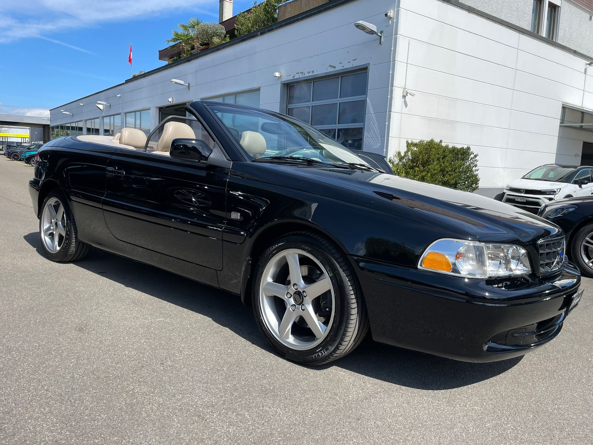 VOLVO C70 Cabriolet 2.4T-image-2