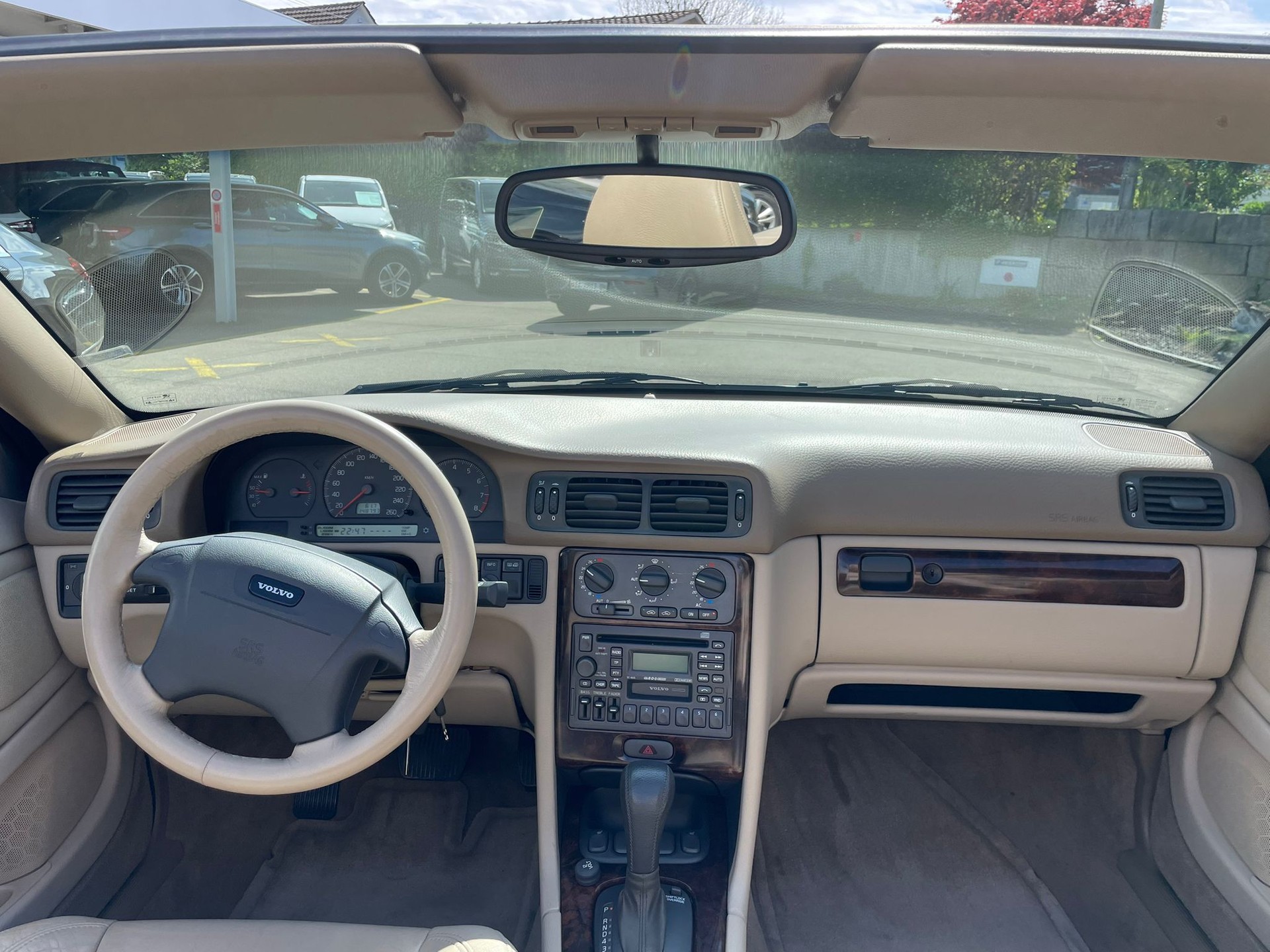 VOLVO C70 Cabriolet 2.4T-image-15