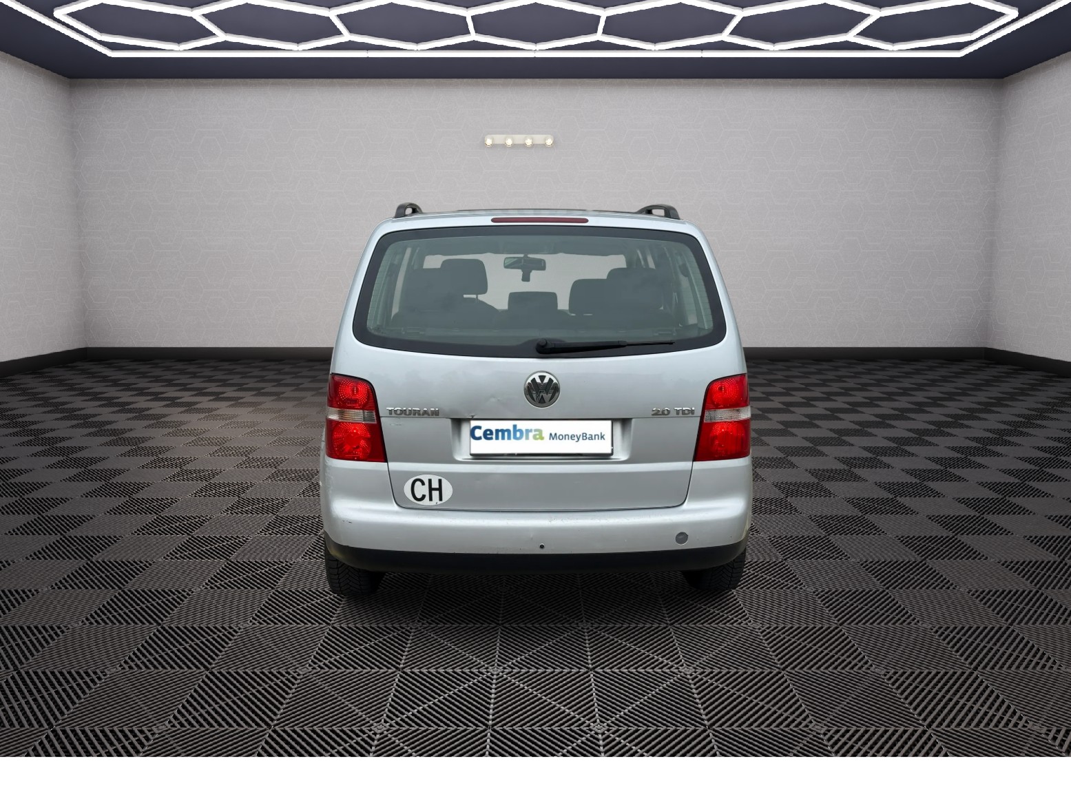 VW Touran 2.0 TDI Trendline-image-4