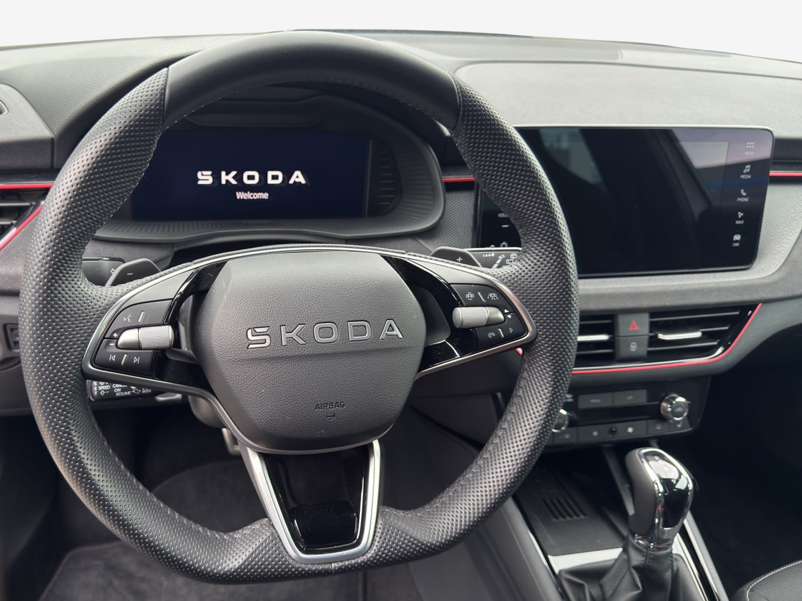 SKODA Kamiq 1.0 TSI Dynamic DSG-image-8