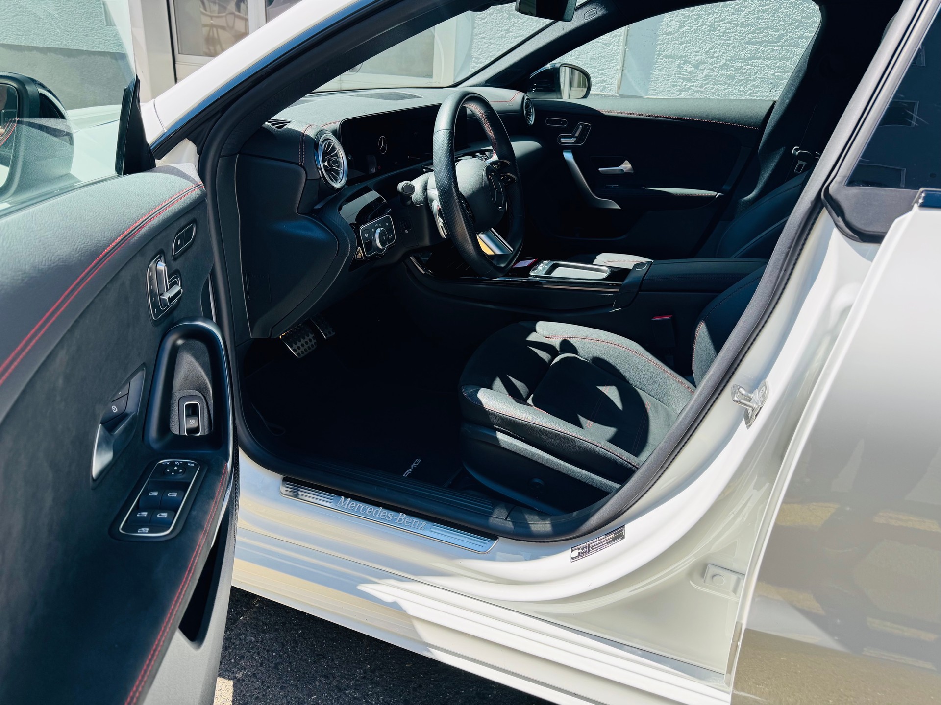 MERCEDES-BENZ CLA 250 4Matic 8G-DCT AMG Line-image-7