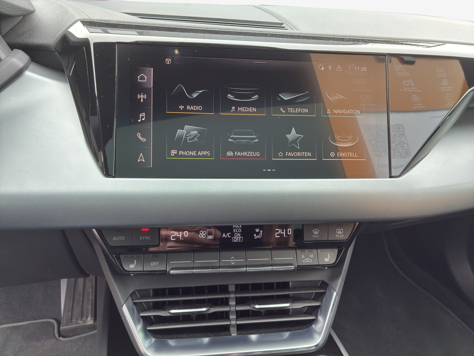 AUDI e-tron GT quattro-image-11
