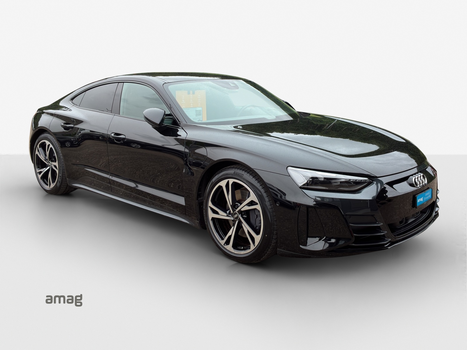 AUDI e-tron GT quattro-image-6