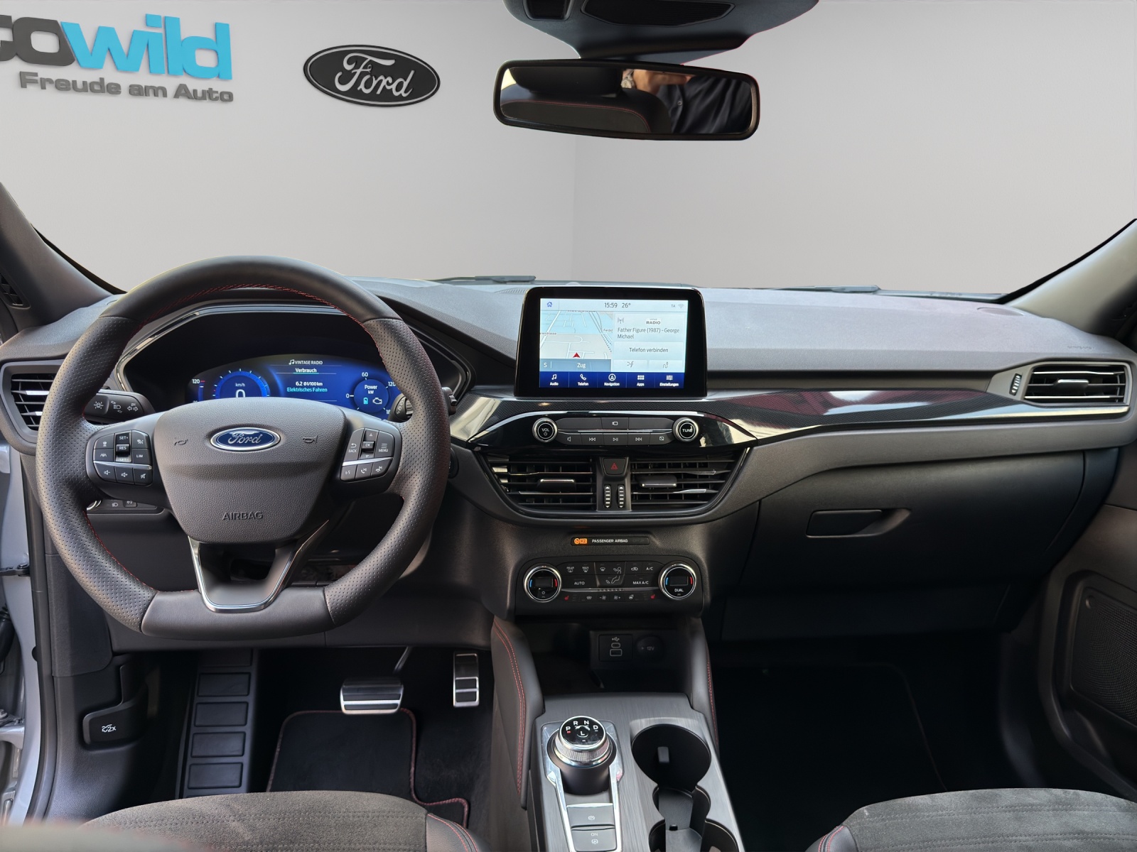 FORD Kuga 2.5 PHEV ST-Line X 2WD-image-2