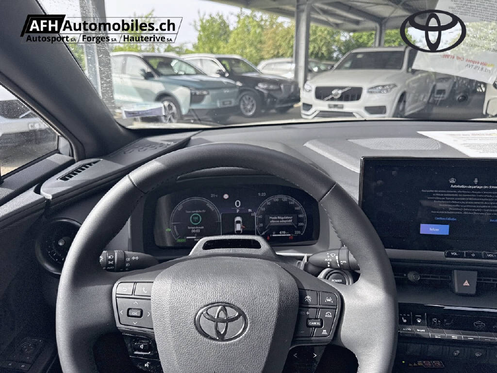 TOYOTA C-HR 2.0 HEV Swiss Edition 4x4-image-11