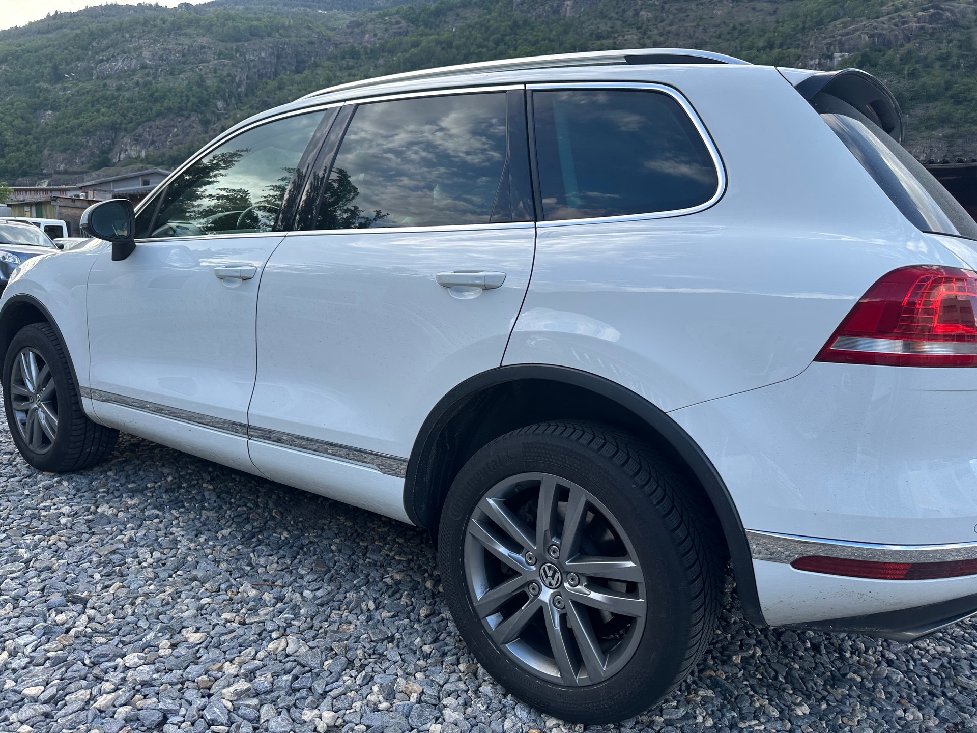VW Touareg 3.0 TDI BMT Peak Tiptronic-image-10