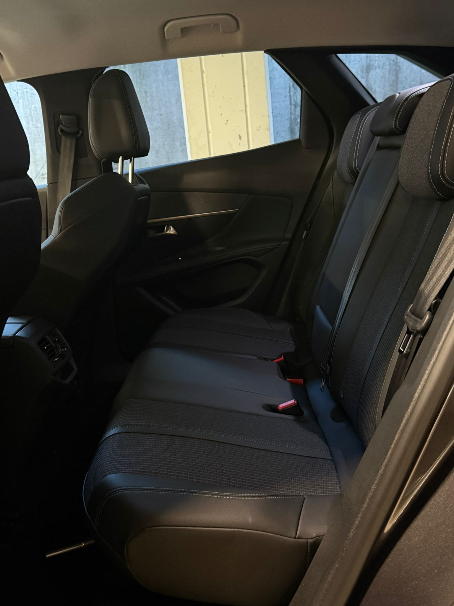 PEUGEOT 3008 1.5 BlueHDi Allure Pack EAT8 // MFK NEU-image-20