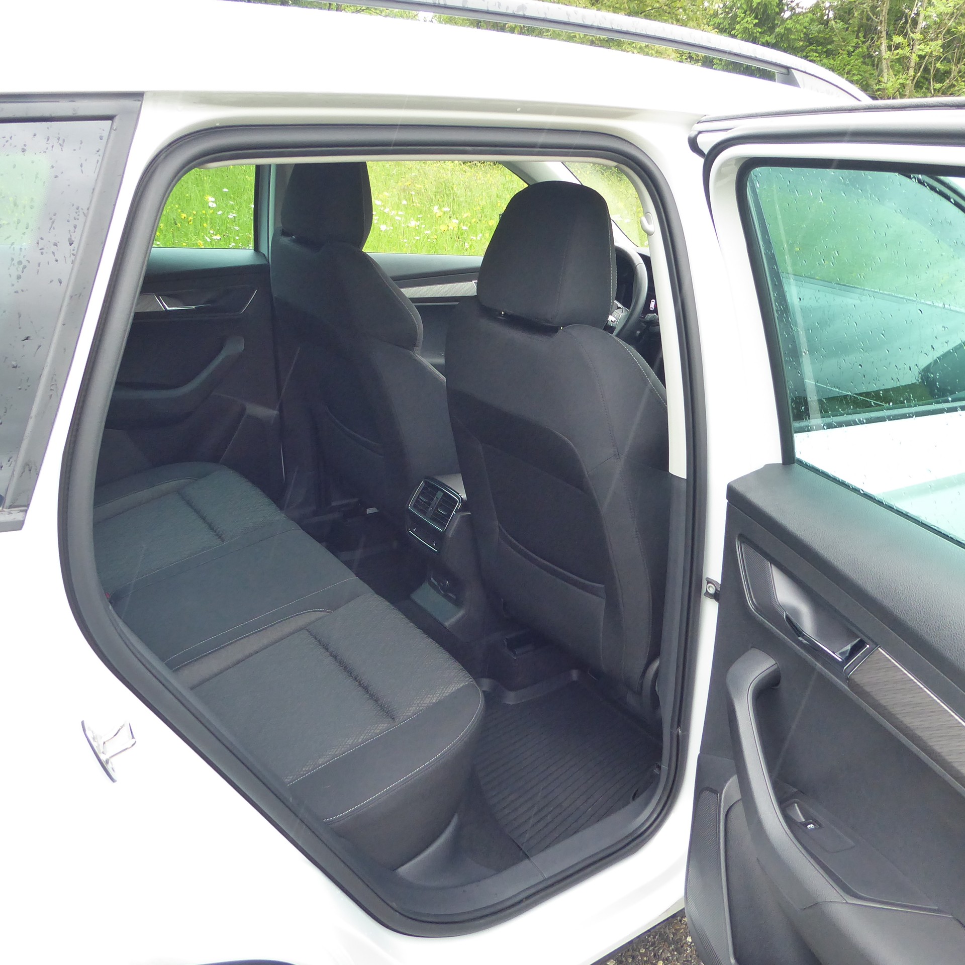 SKODA Karoq 2.0 TDI CR Style 4x4 DSG-image-7