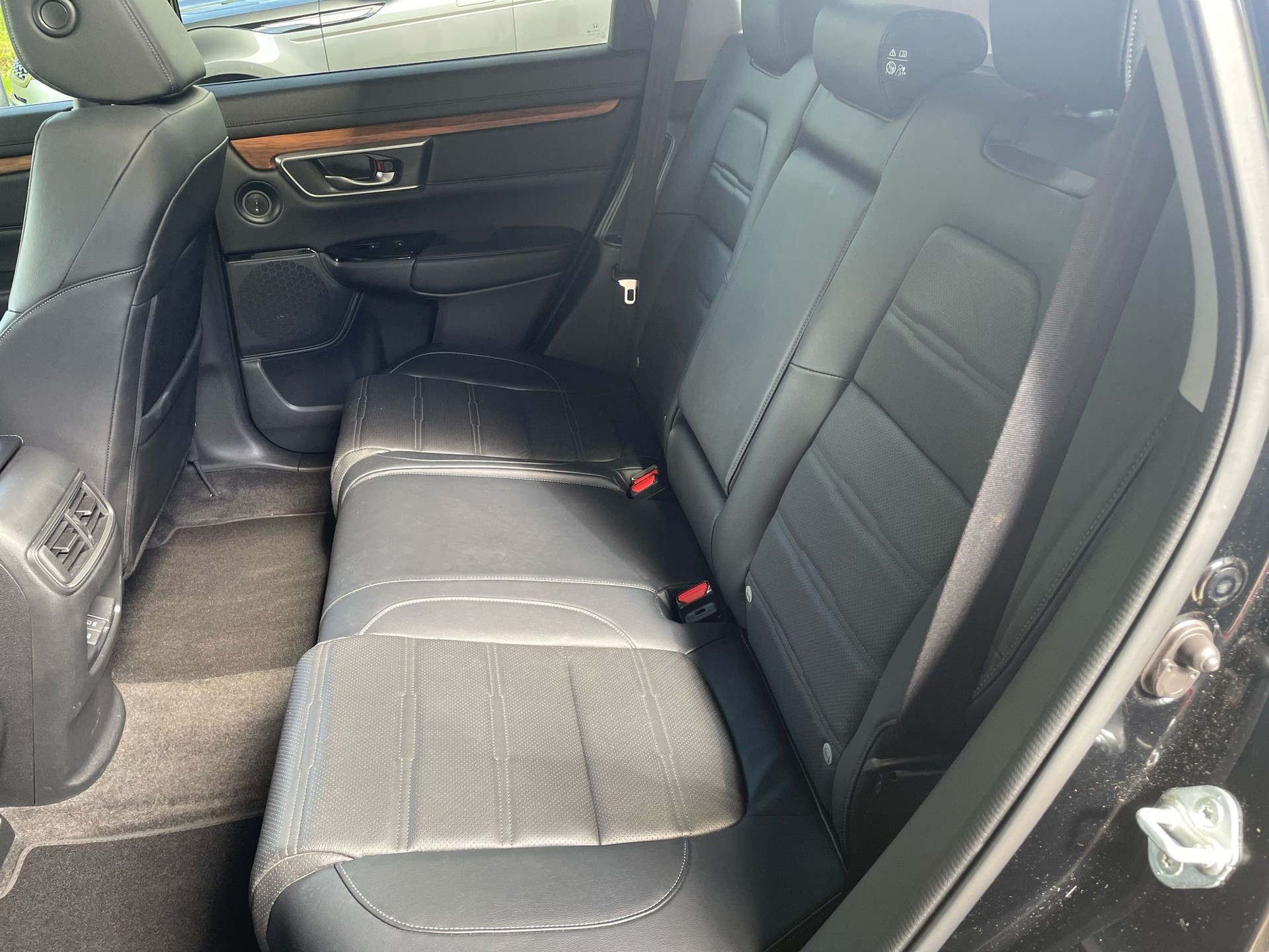 HONDA CR-V 2.0i MMD Hybrid Executive 4WD Automatic-image-7