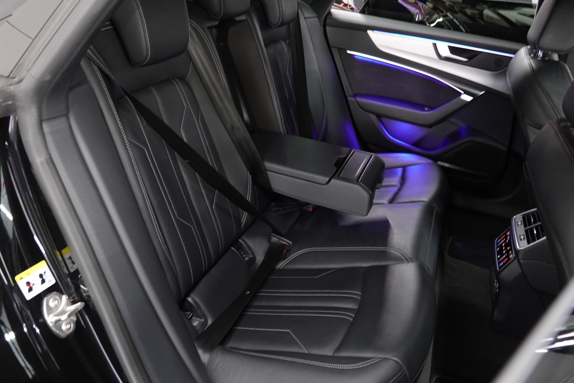 AUDI A7 SPORTBACK 50 TDI QUATTRO S-TRONIC STANDHEIZUNG BLACK LIMO-image-37