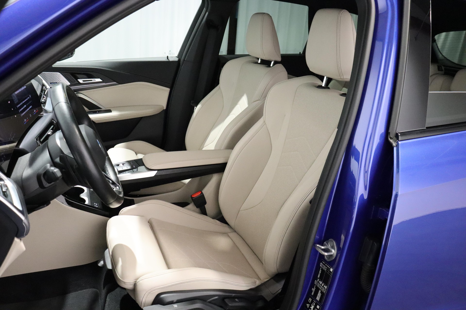 BMW X1 23i xDrive-image-6