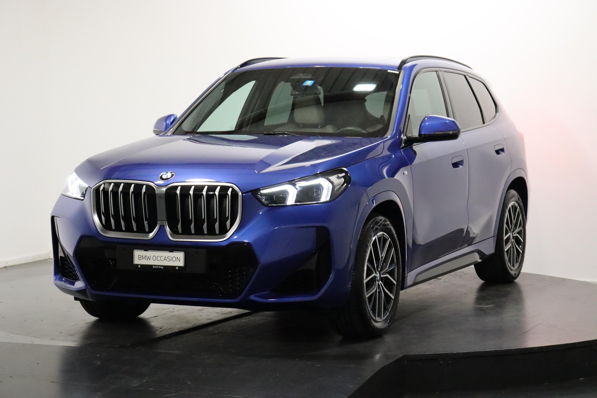 BMW X1 23i xDrive-image-0