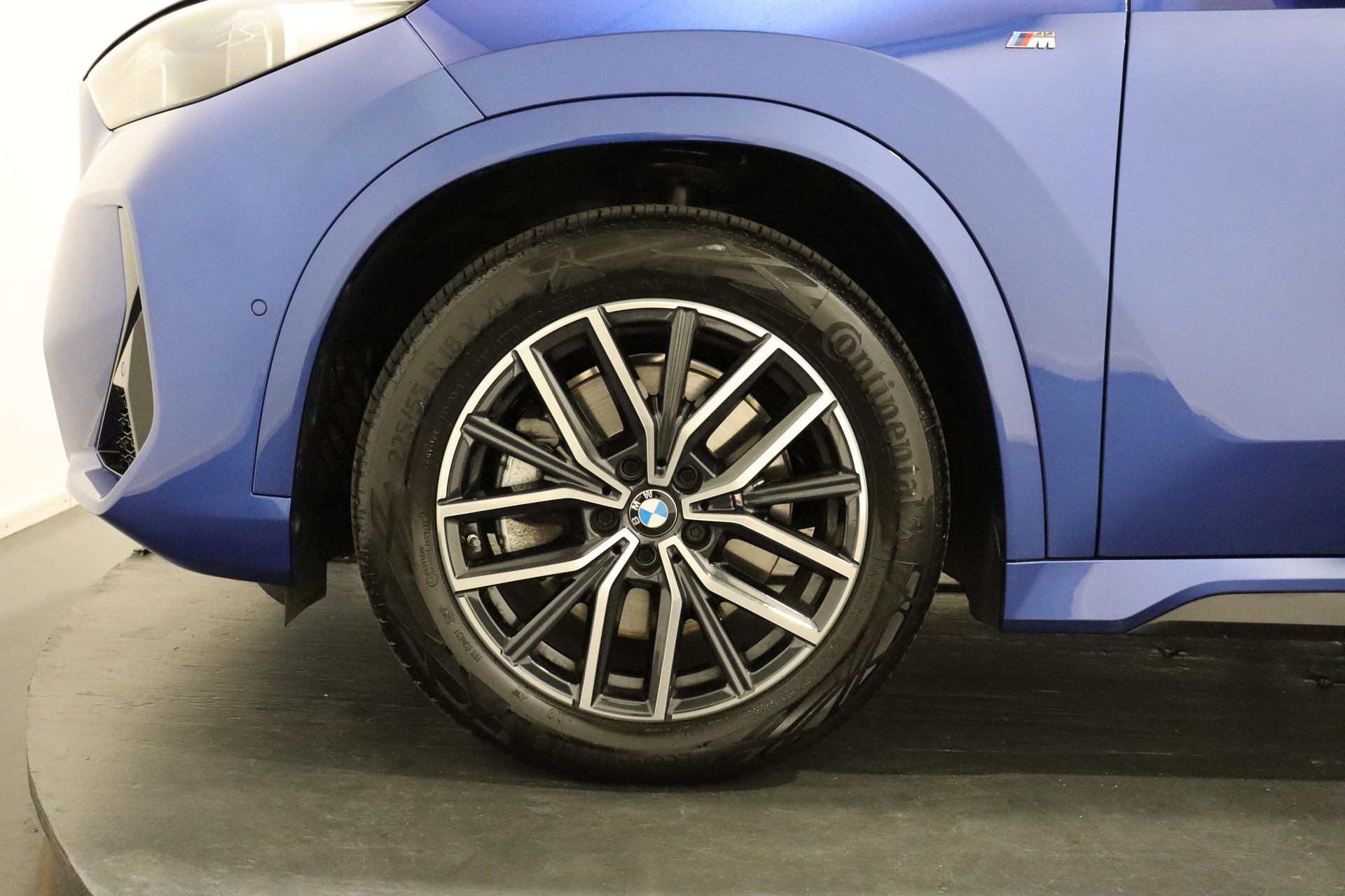 BMW X1 23i xDrive-image-5