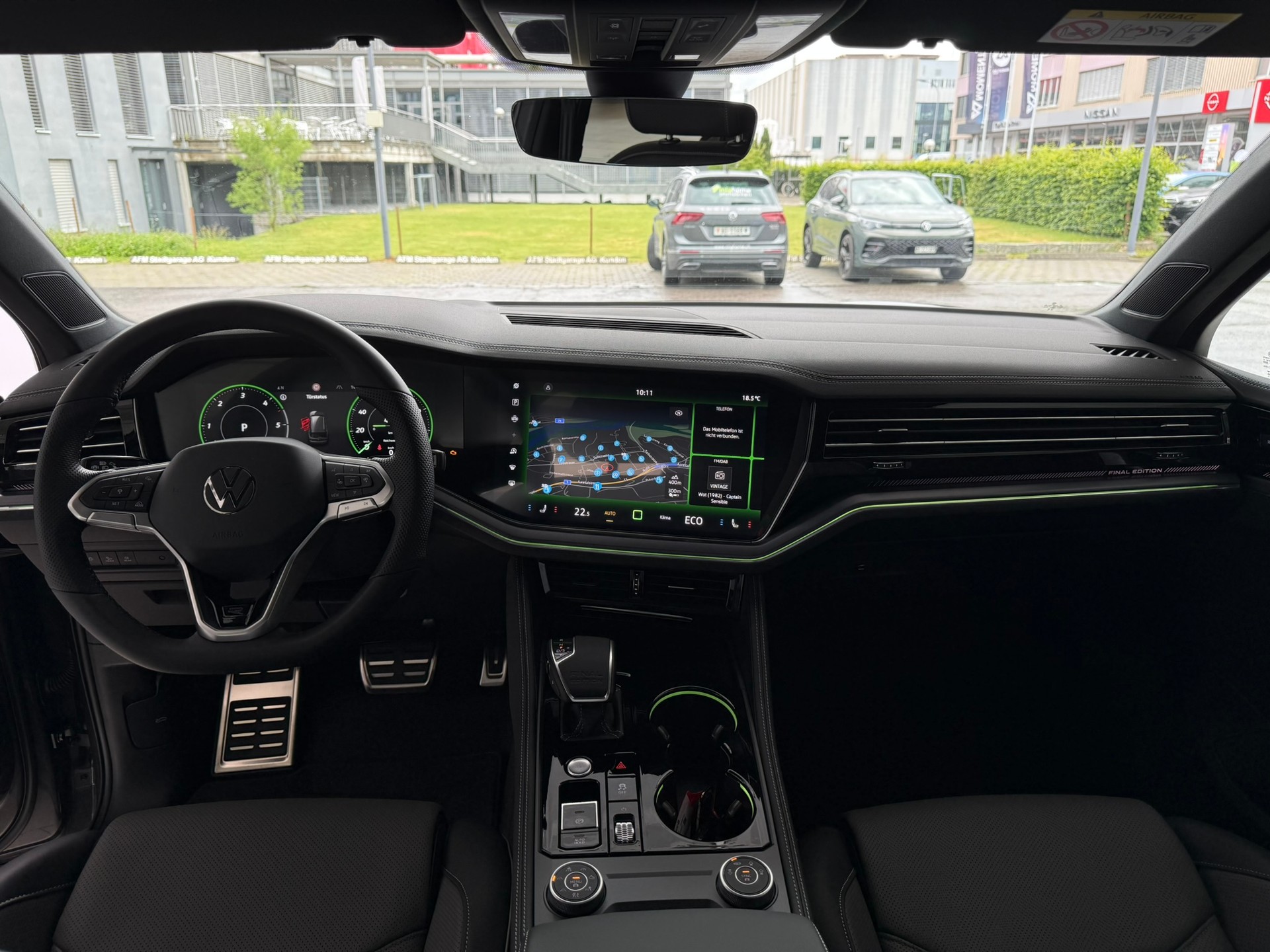 VW Touareg 3.0 TDI R-Line Final Edition Tiptronic-image-11