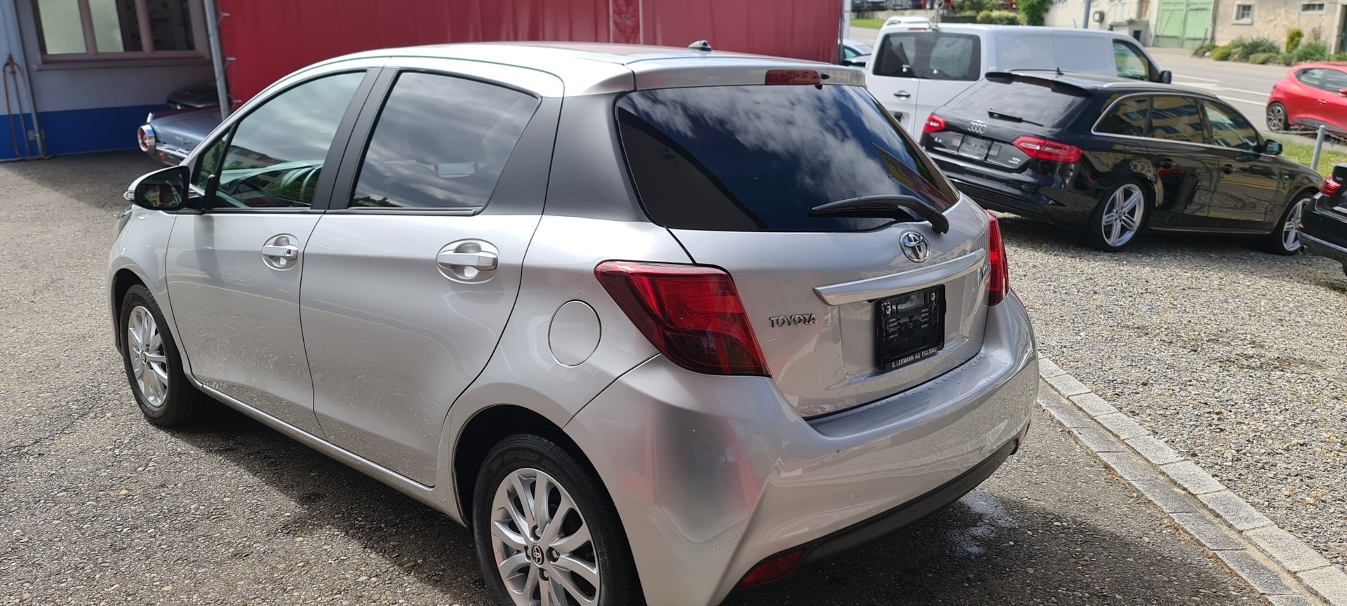 TOYOTA Yaris 1.33 Sol Premium Multidrive S-image-4