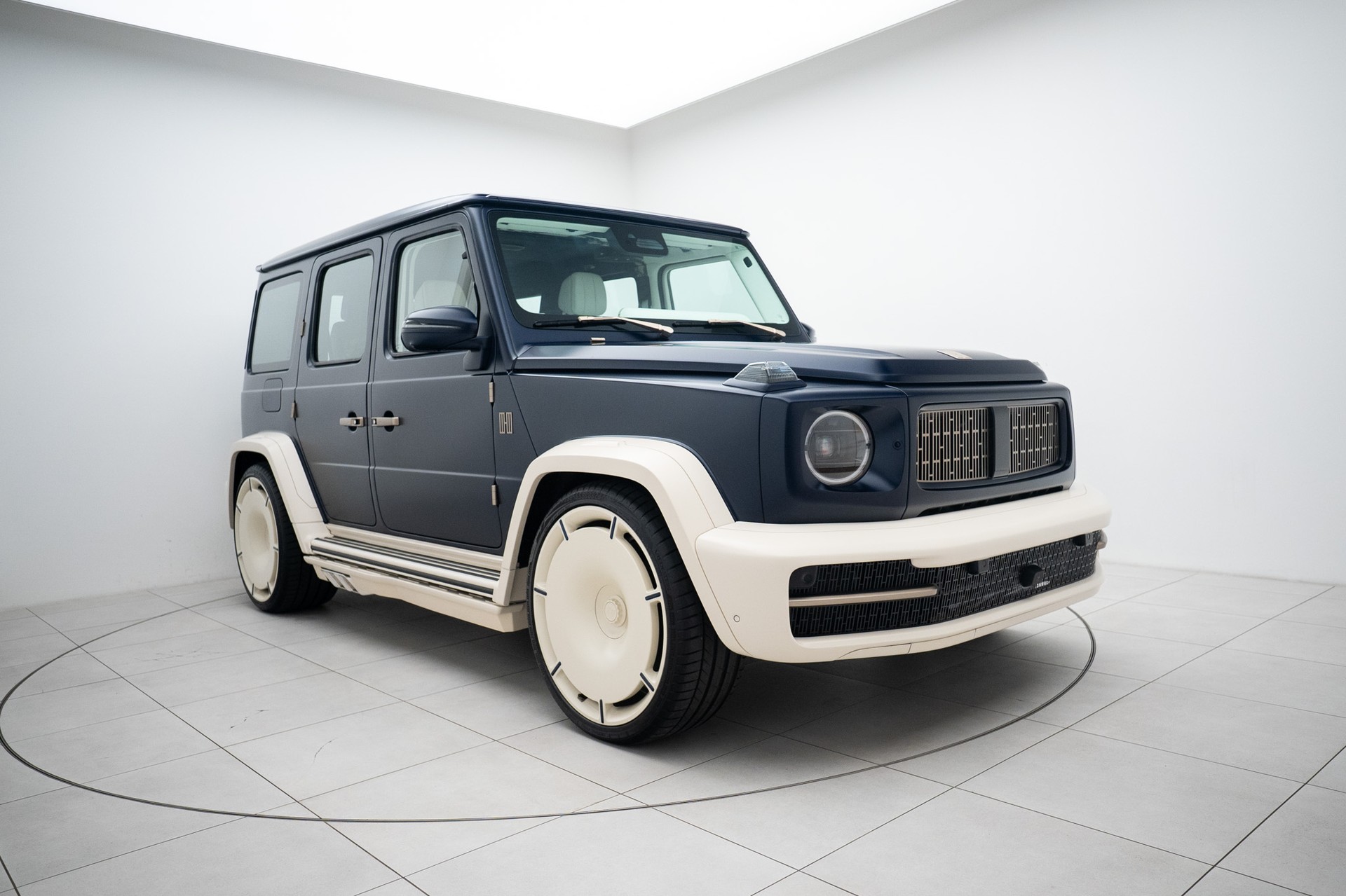 MERCEDES-BENZ HOF Kinsō-image-1
